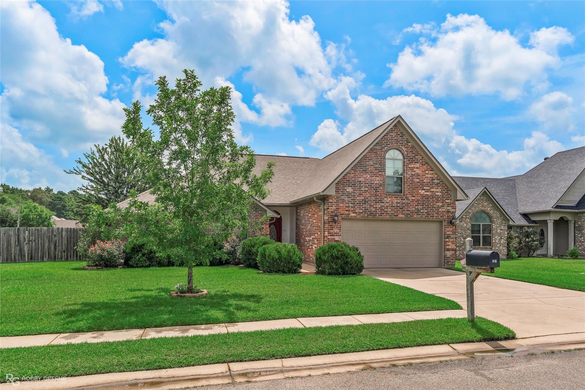 main property photo 23