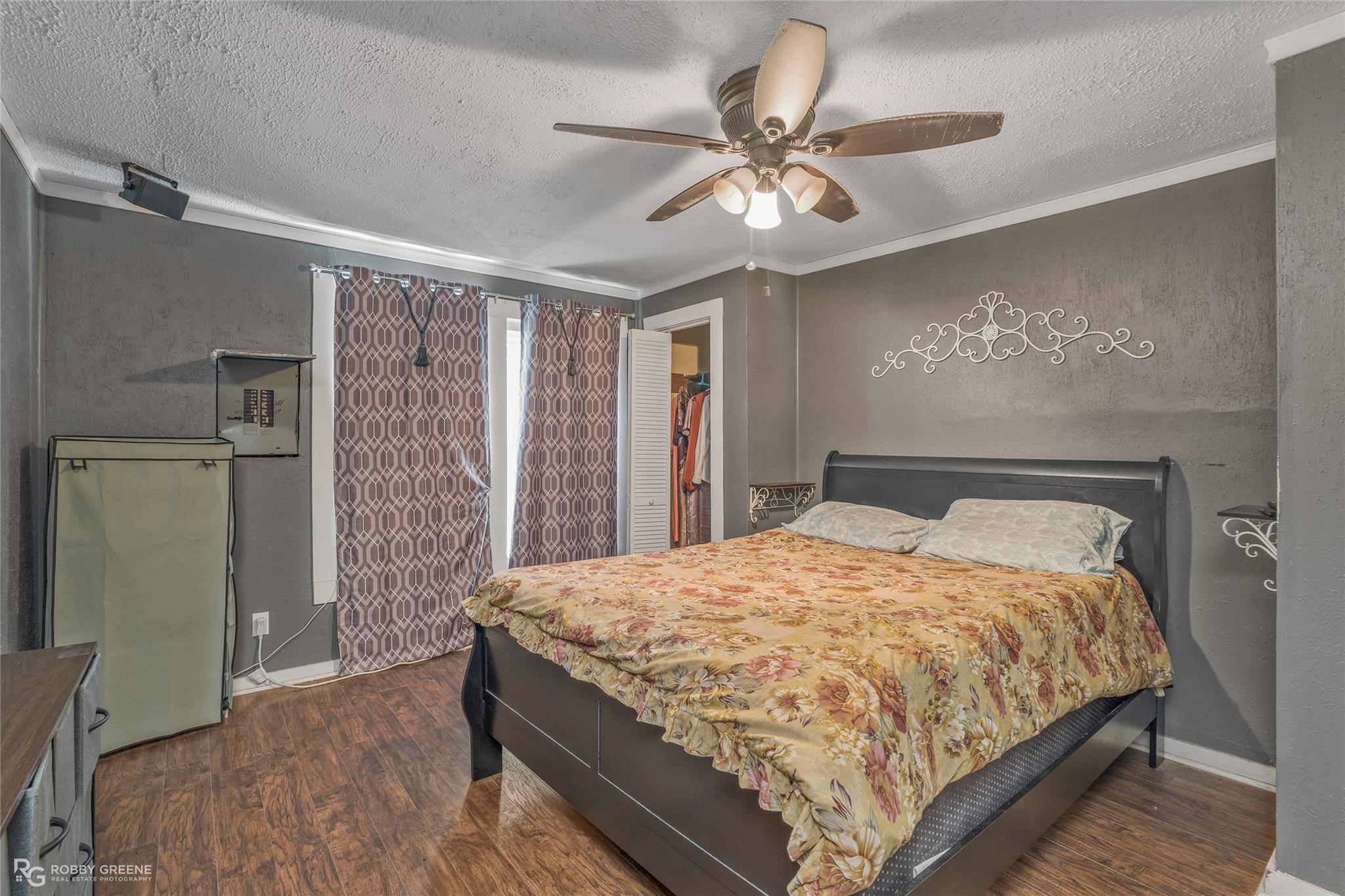 main property photo 19