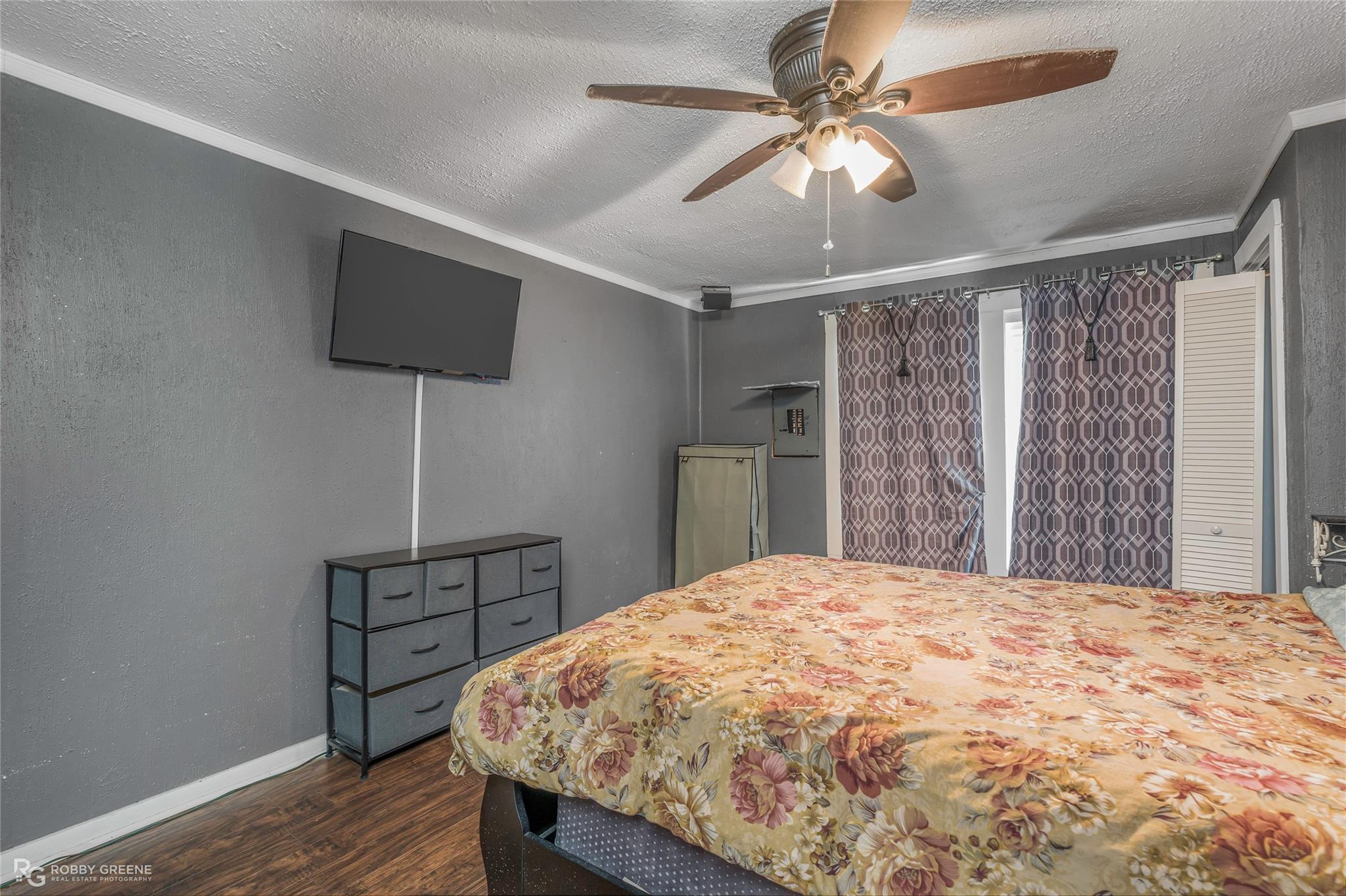 main property photo 20