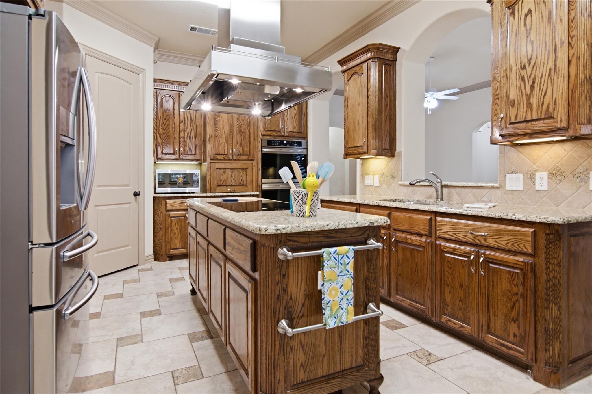 main property photo 16