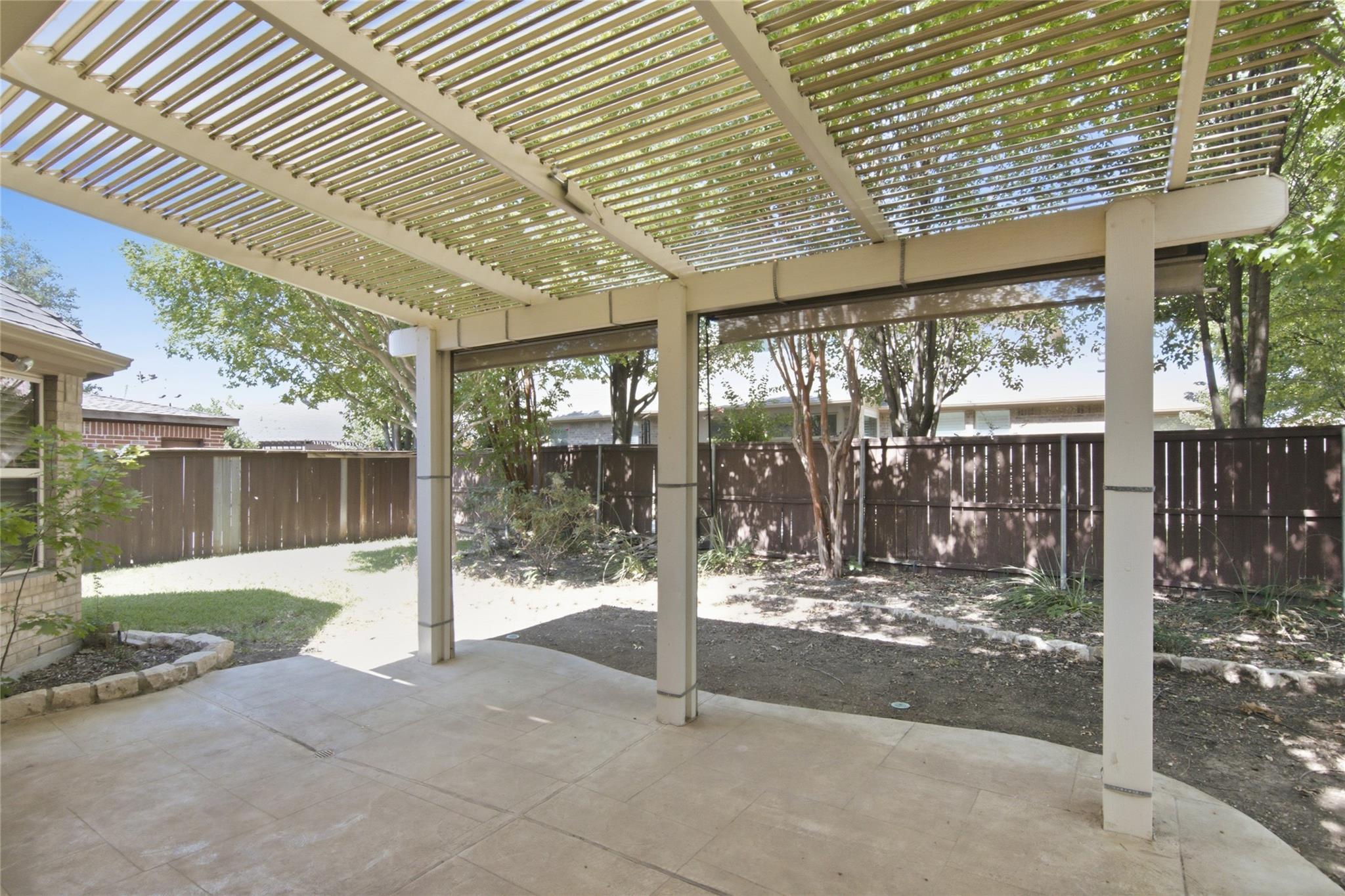 main property photo 31