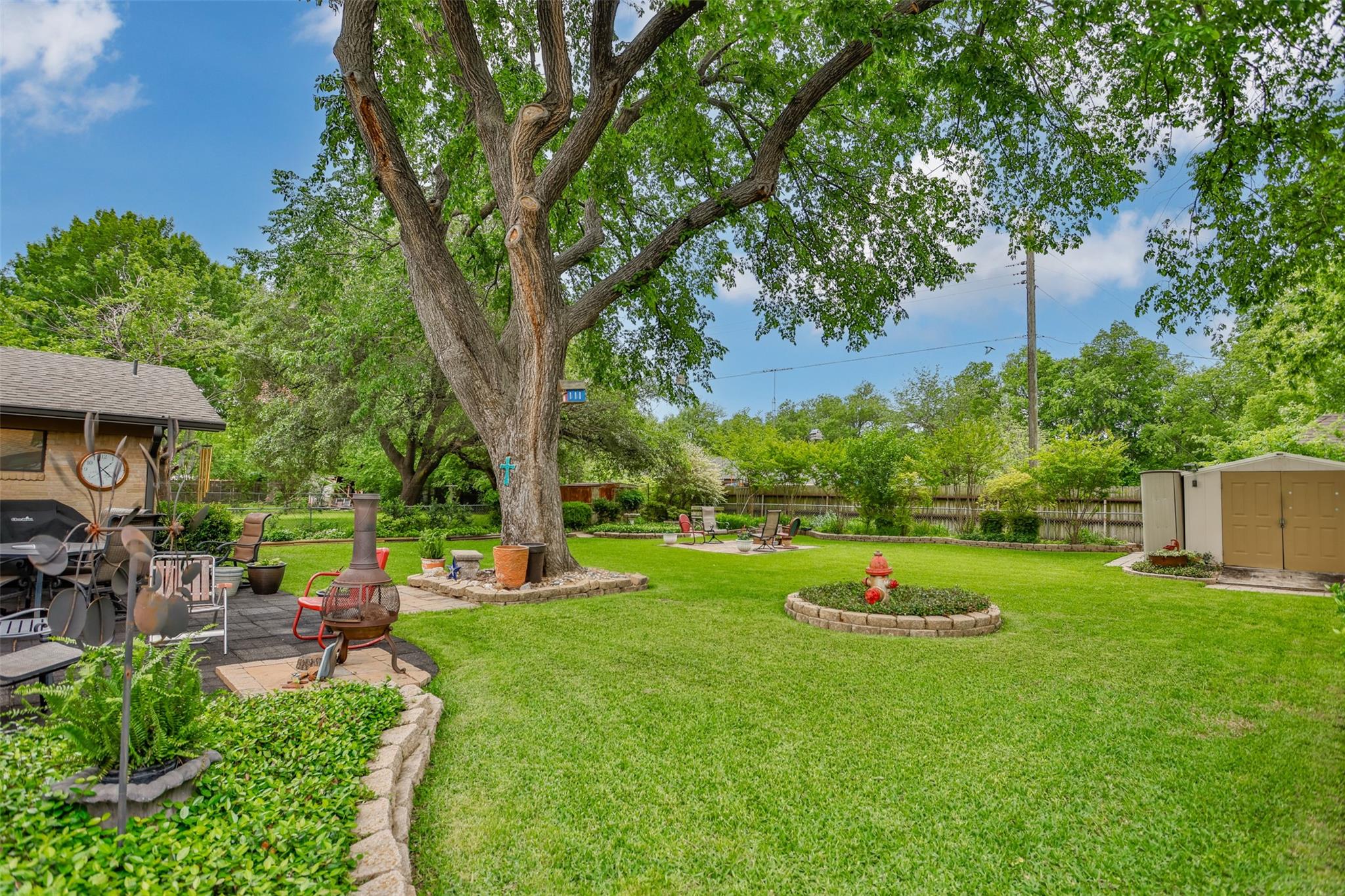 main property photo 22
