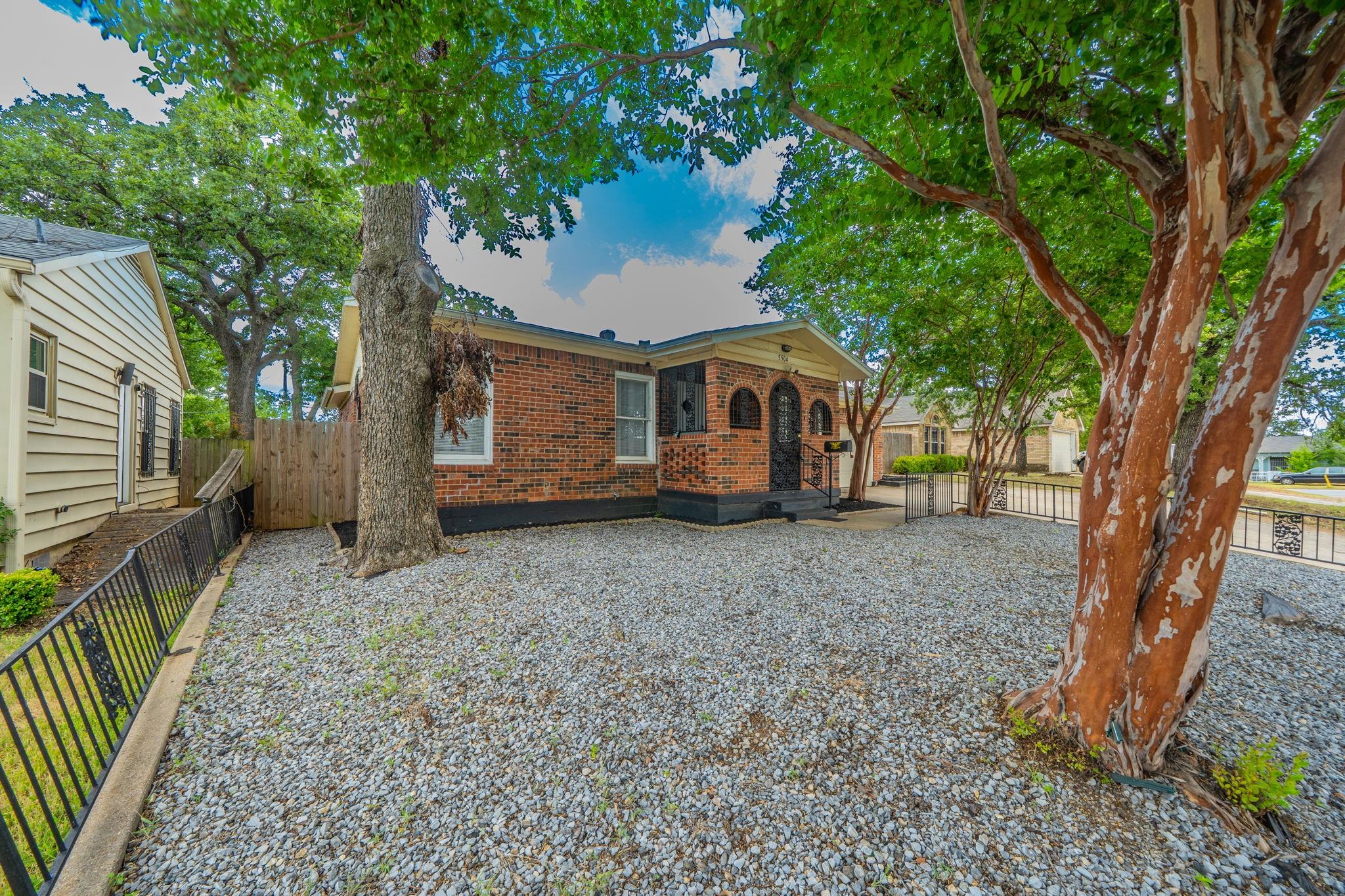 main property photo 20