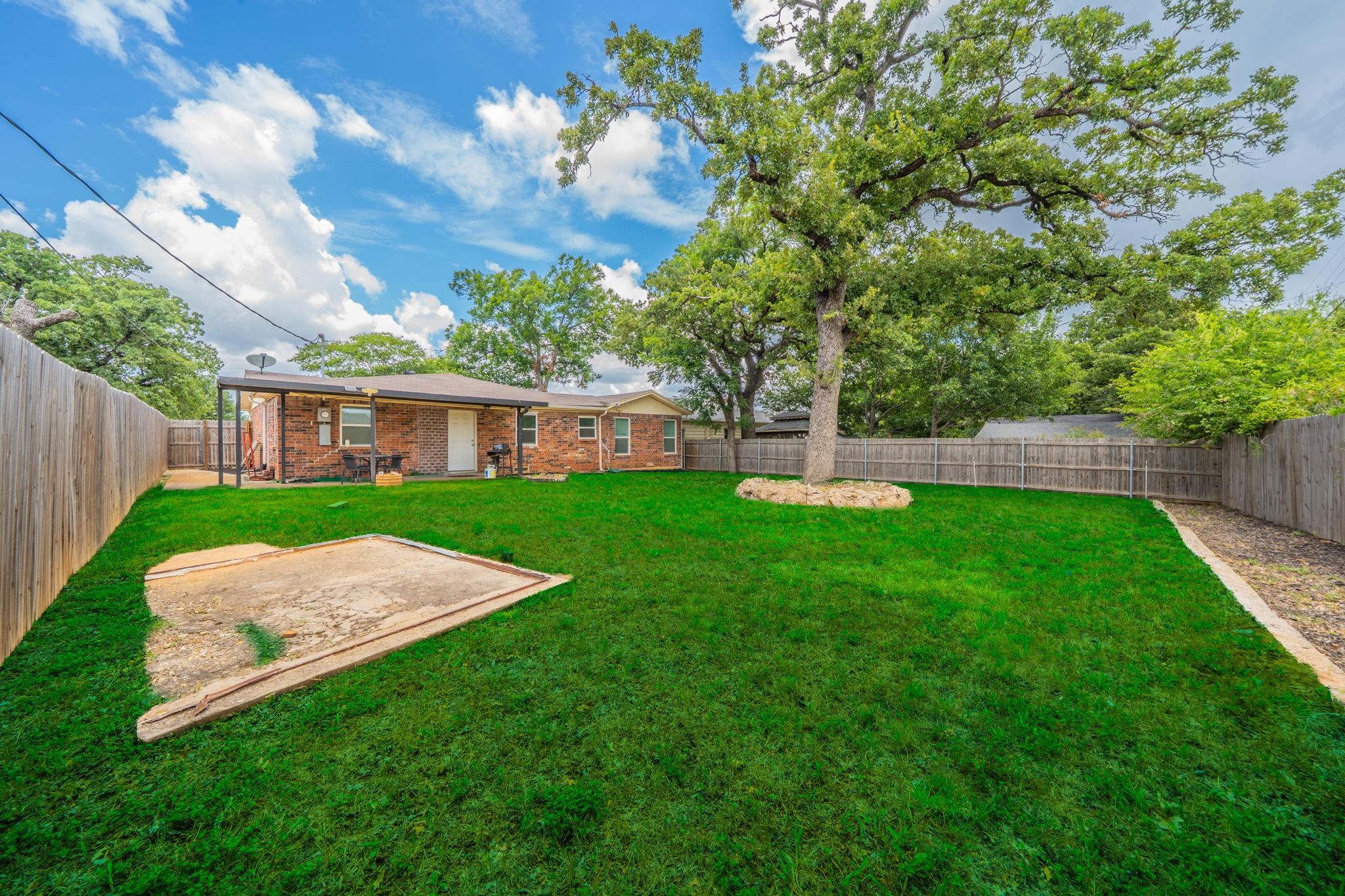 main property photo 22
