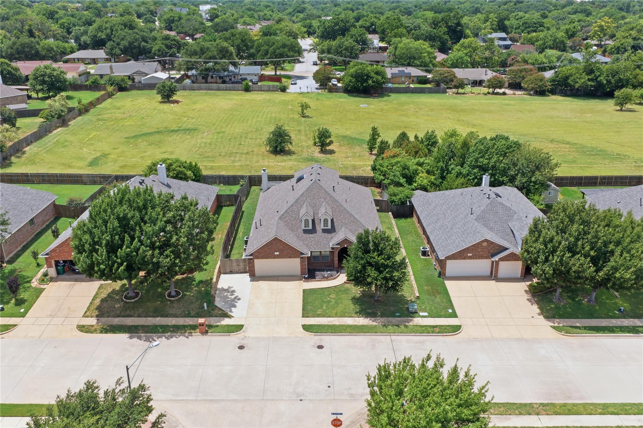 main property photo 37