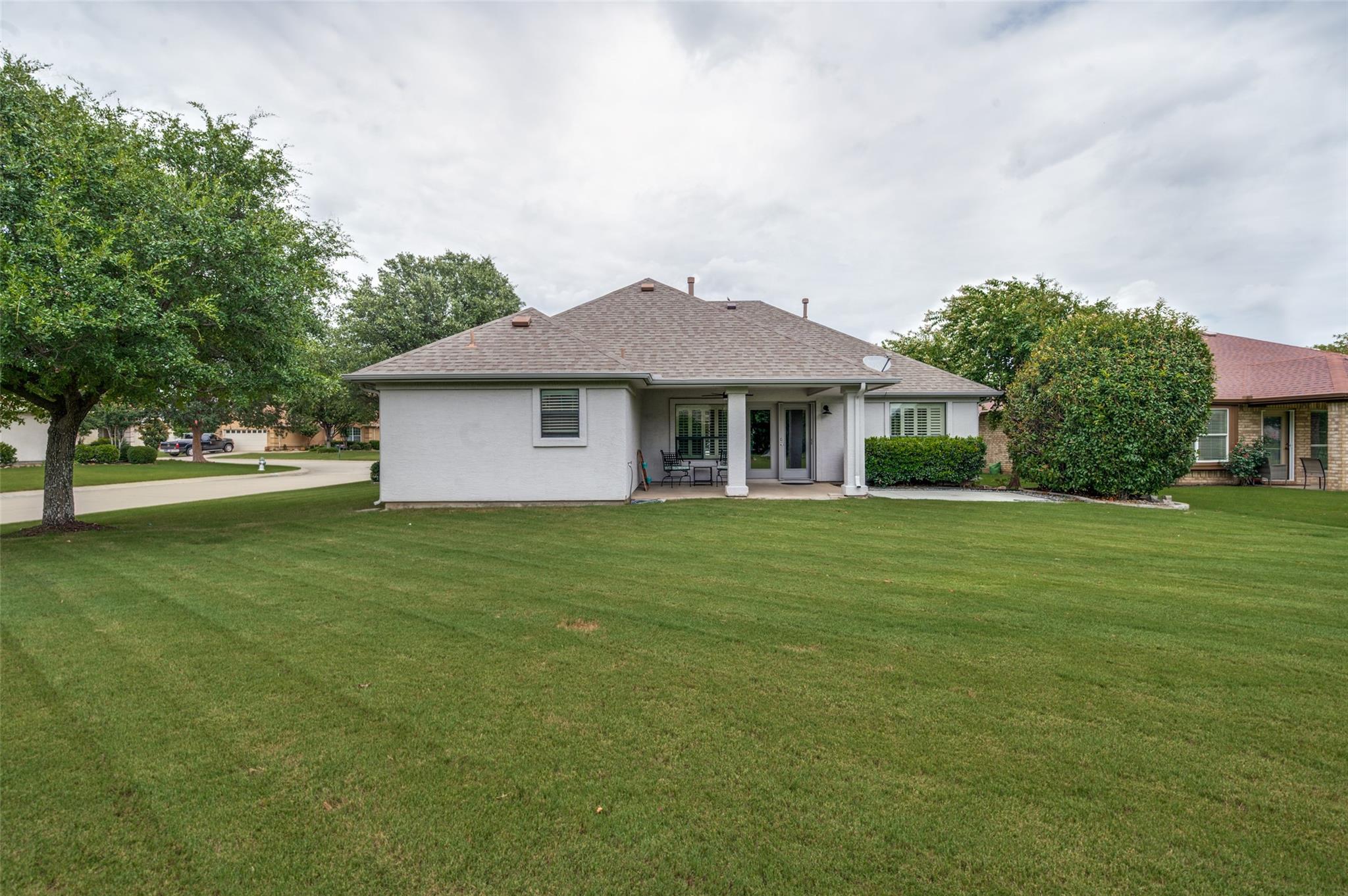 main property photo 12