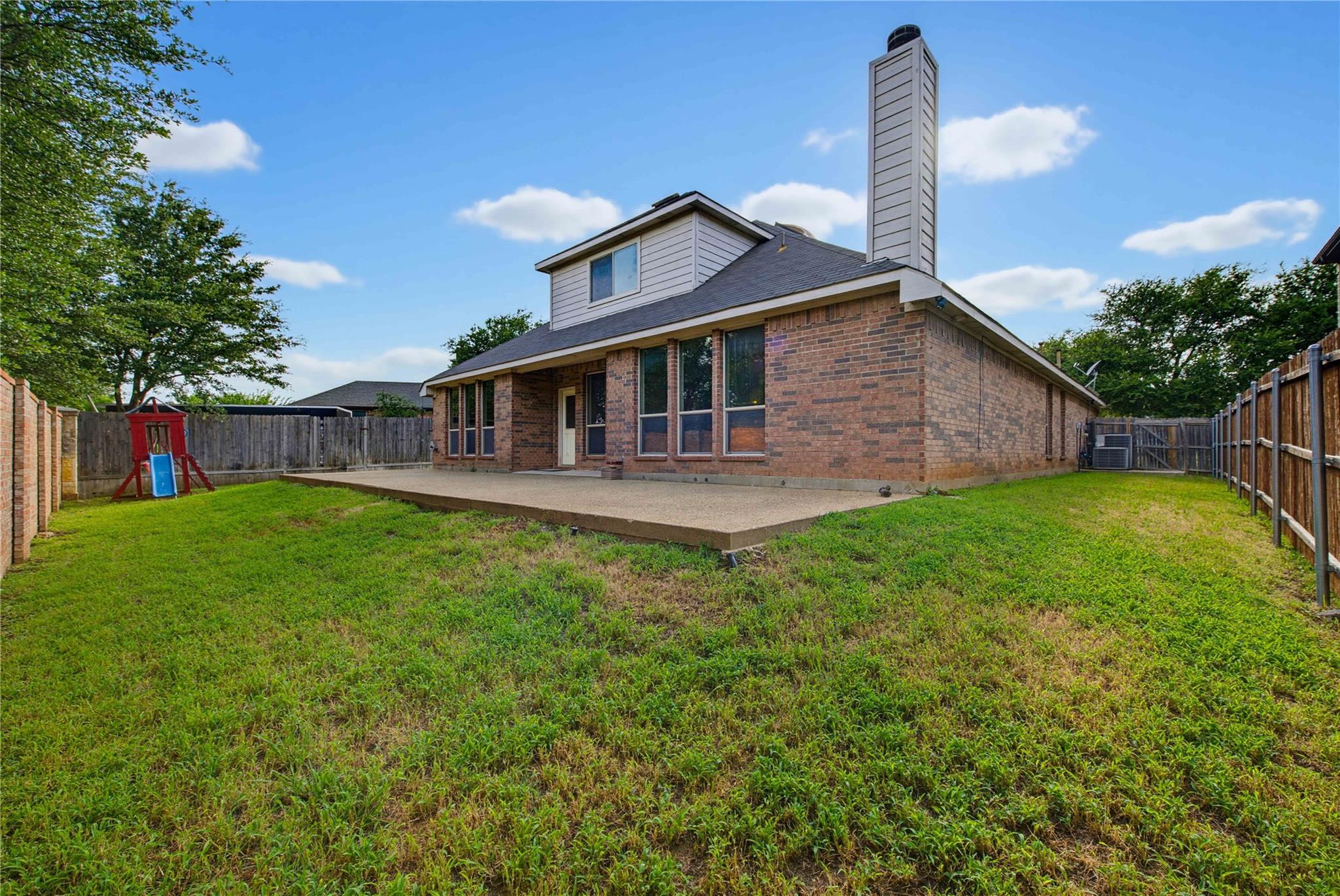 main property photo 33
