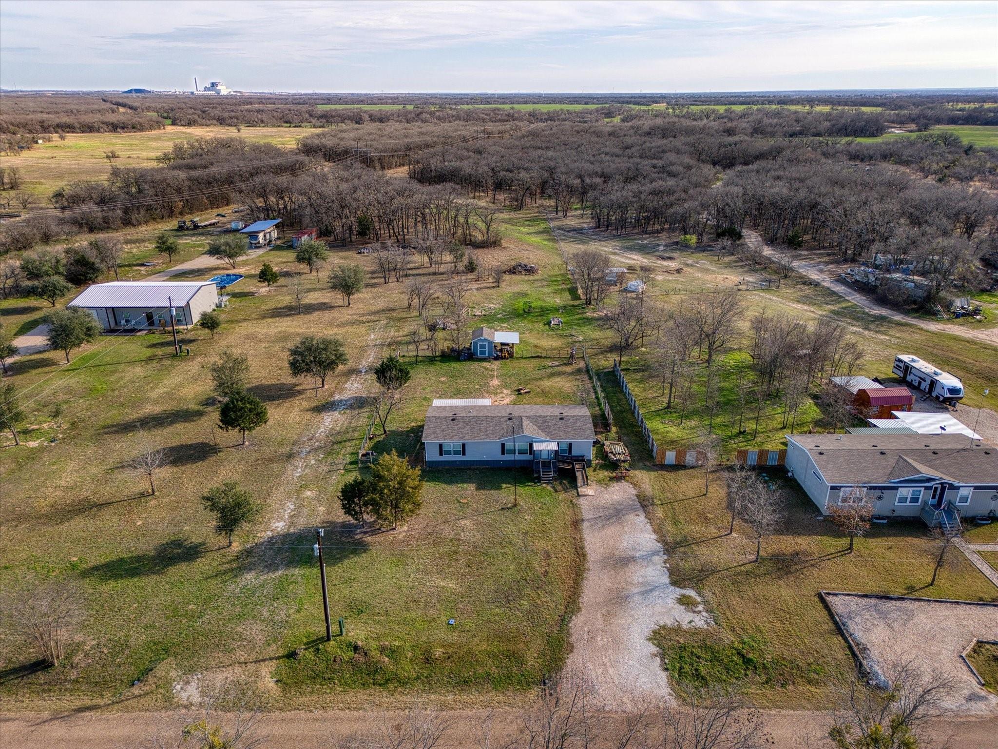 main property photo 25