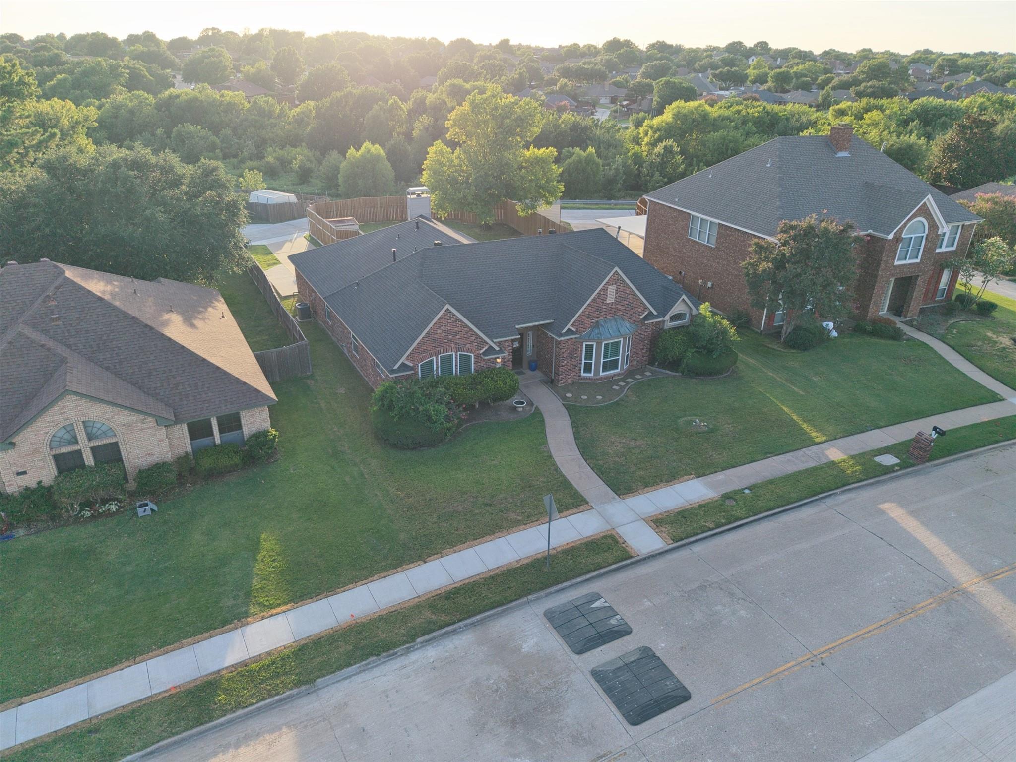 main property photo 33