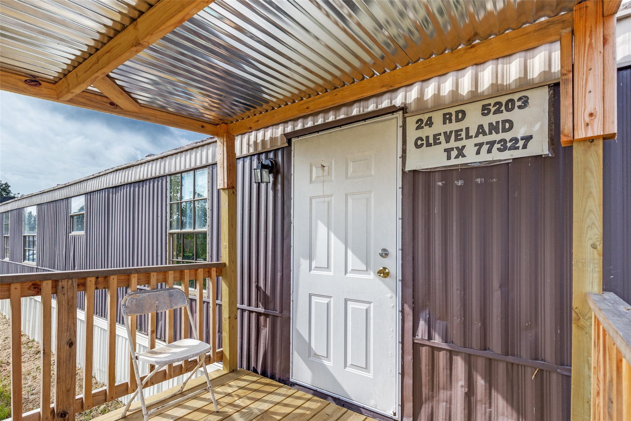 main property photo 9