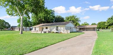 image of property with 3 Bed | 2 Bath | 2,613 Sqft