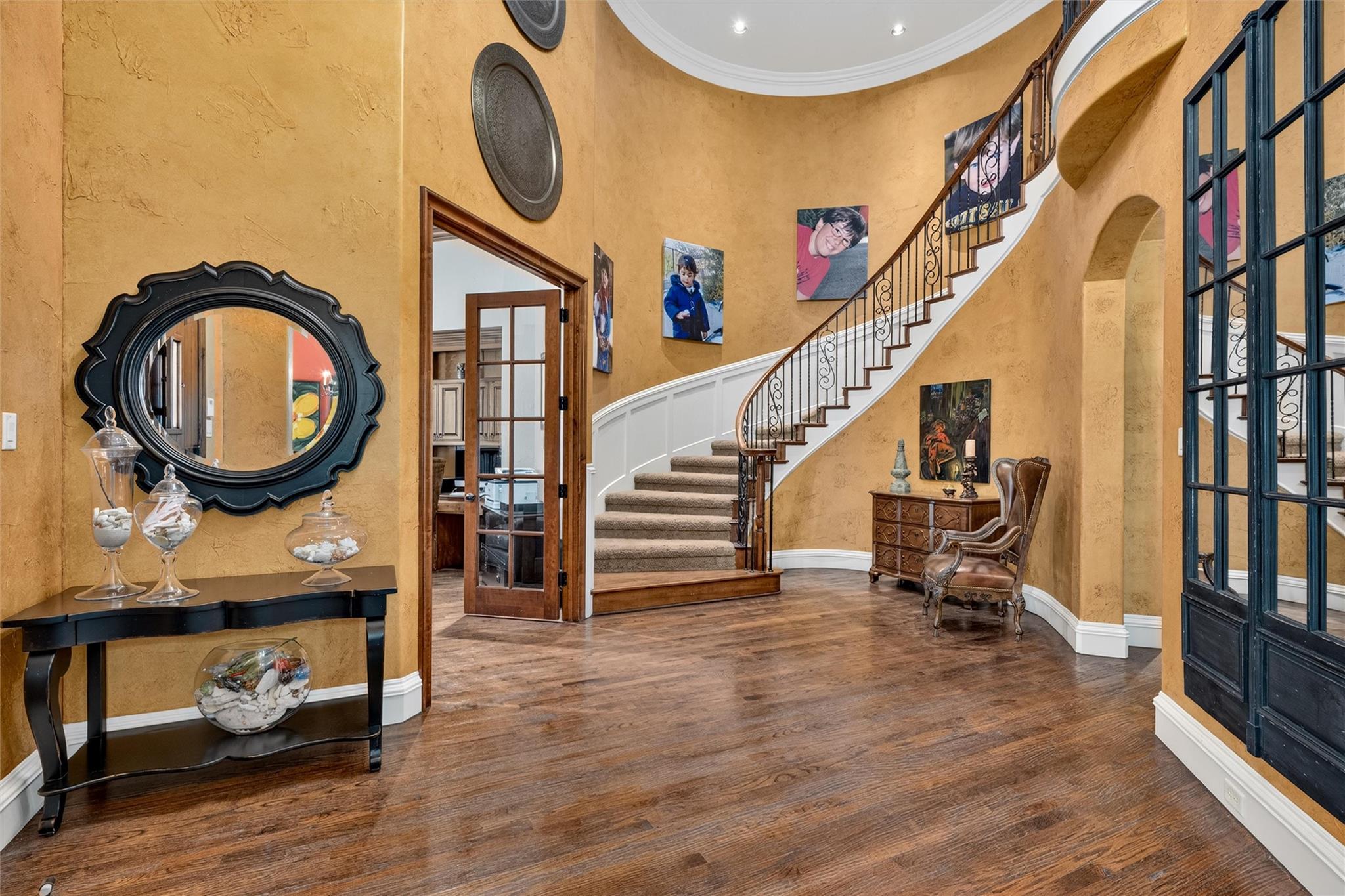 main property photo 5