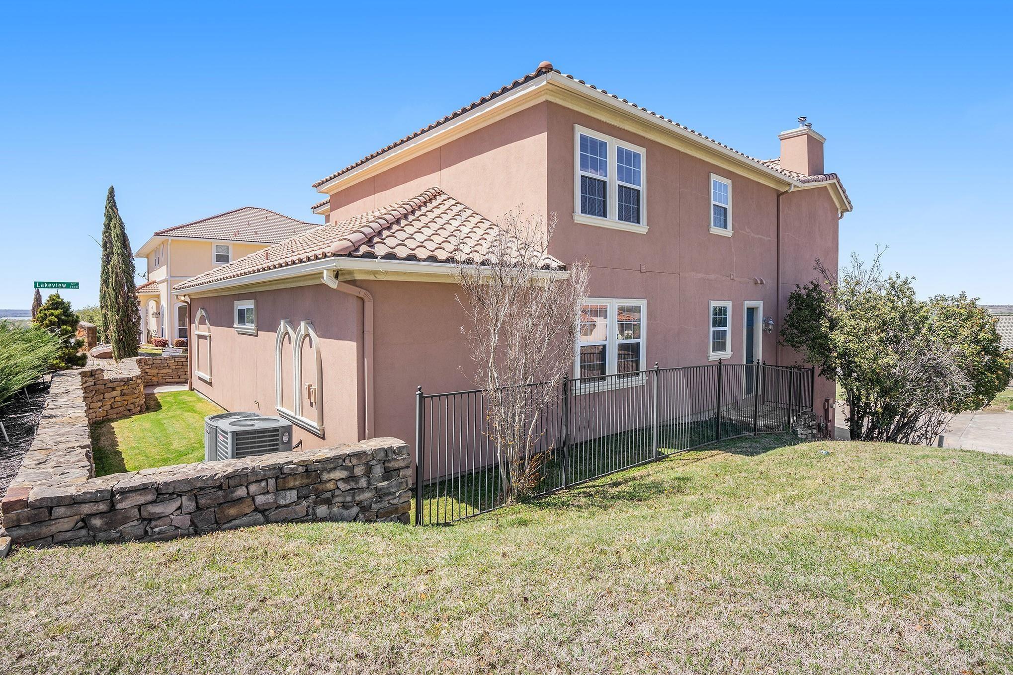 main property photo 32