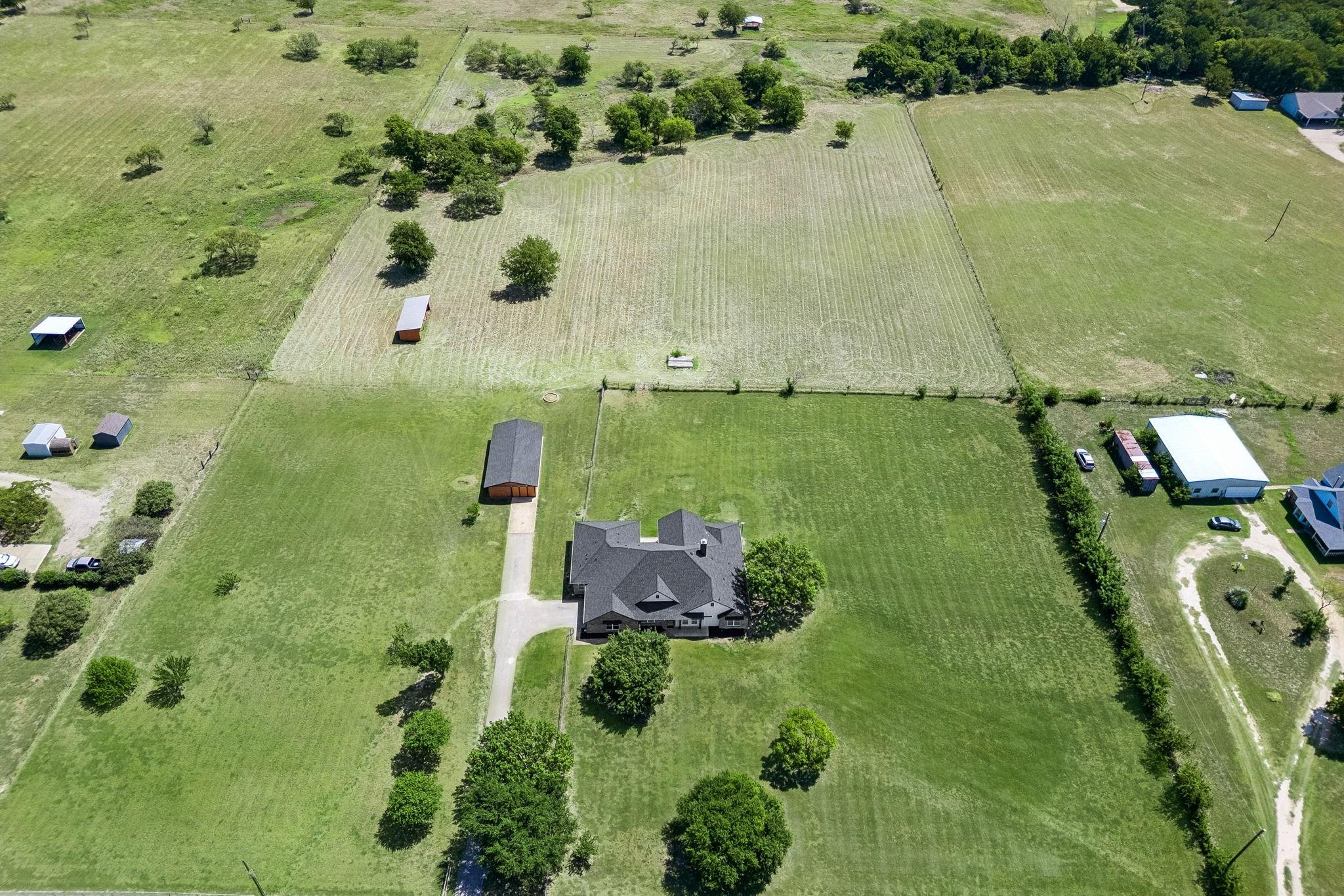 main property photo 36