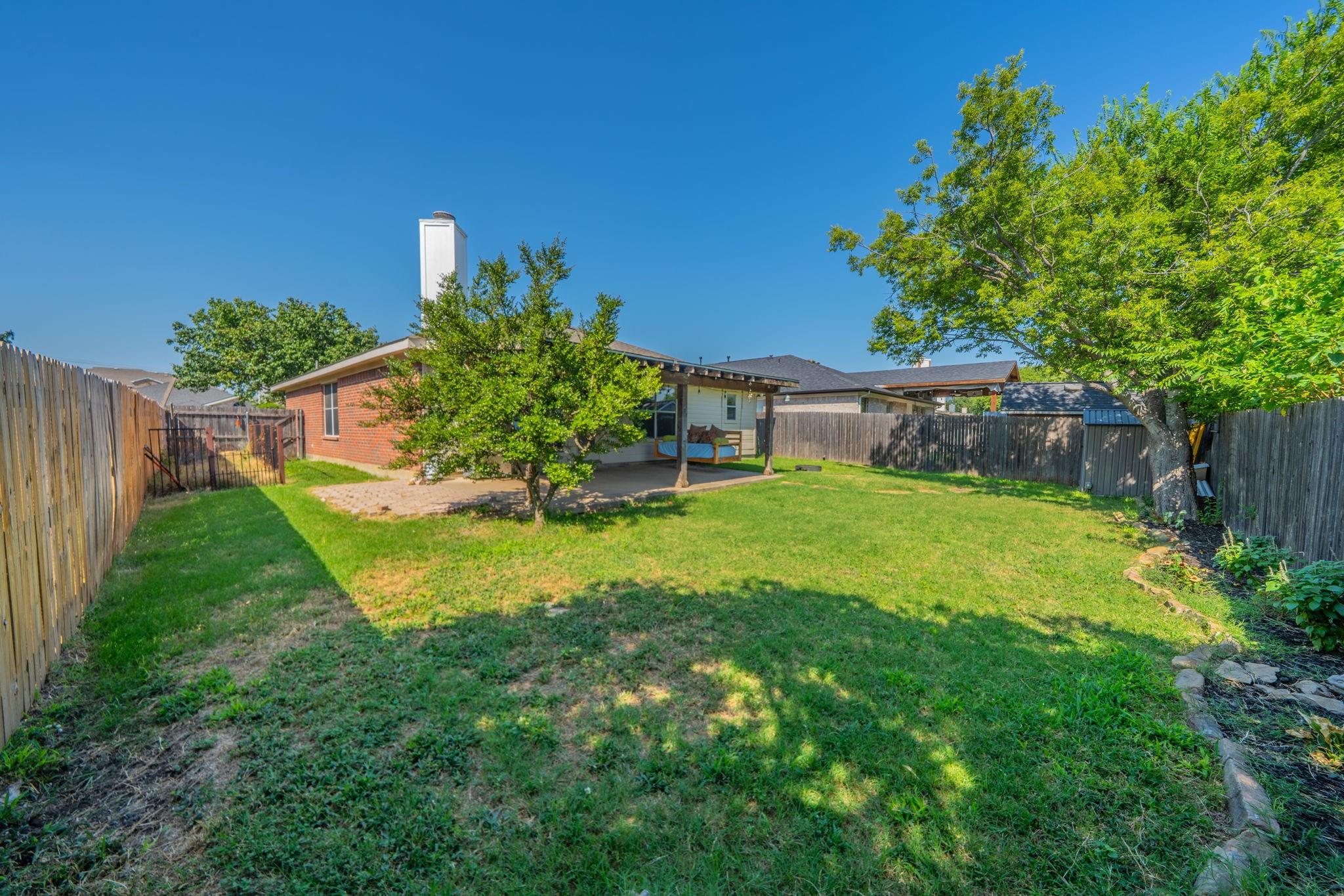 main property photo 23