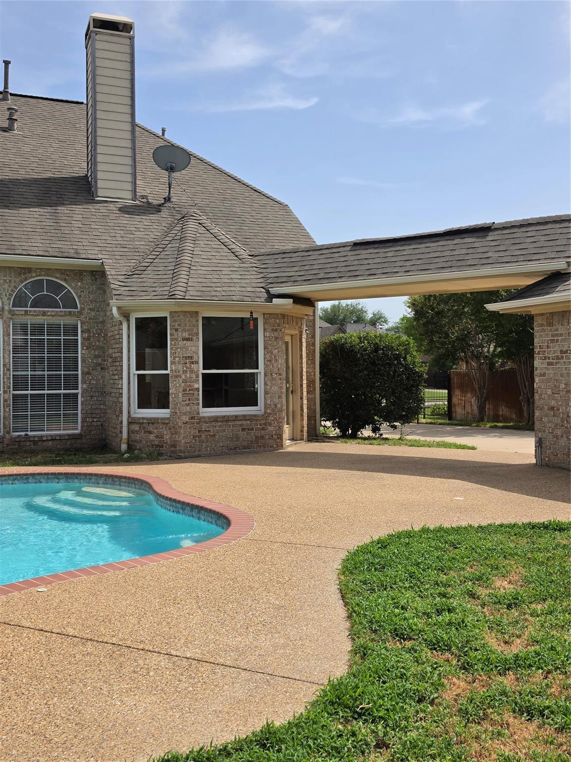 main property photo 2
