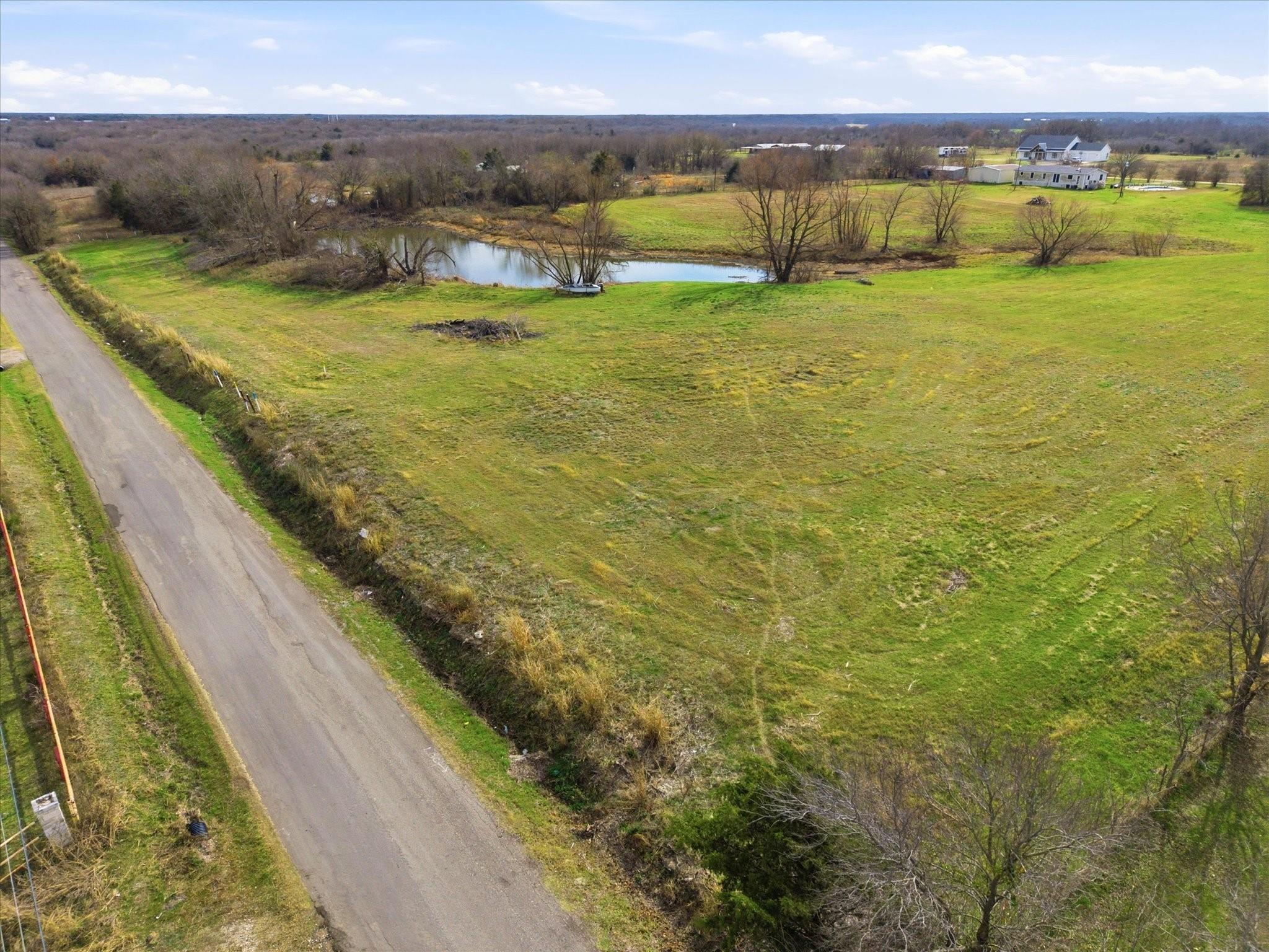 main property photo 4