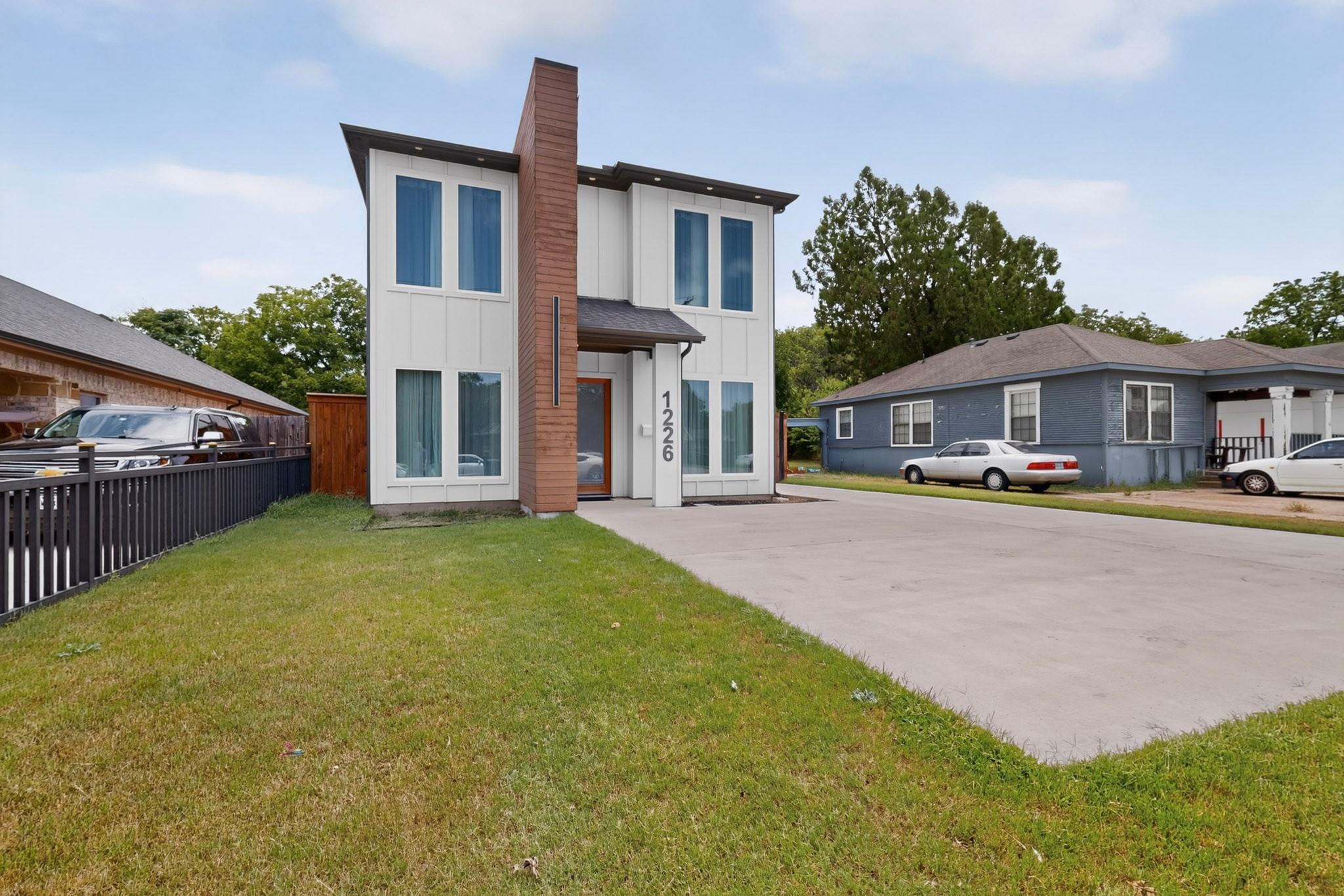 main property photo 36