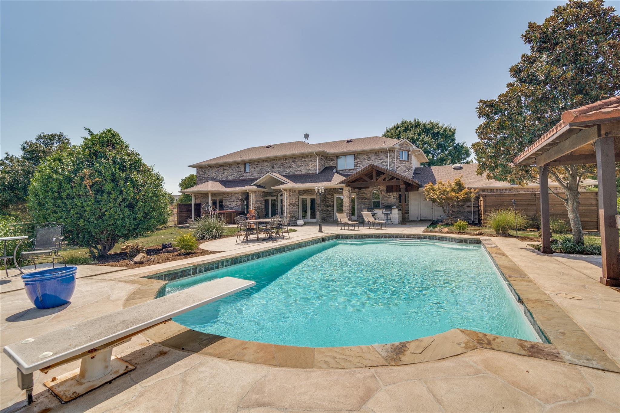 main property photo 20