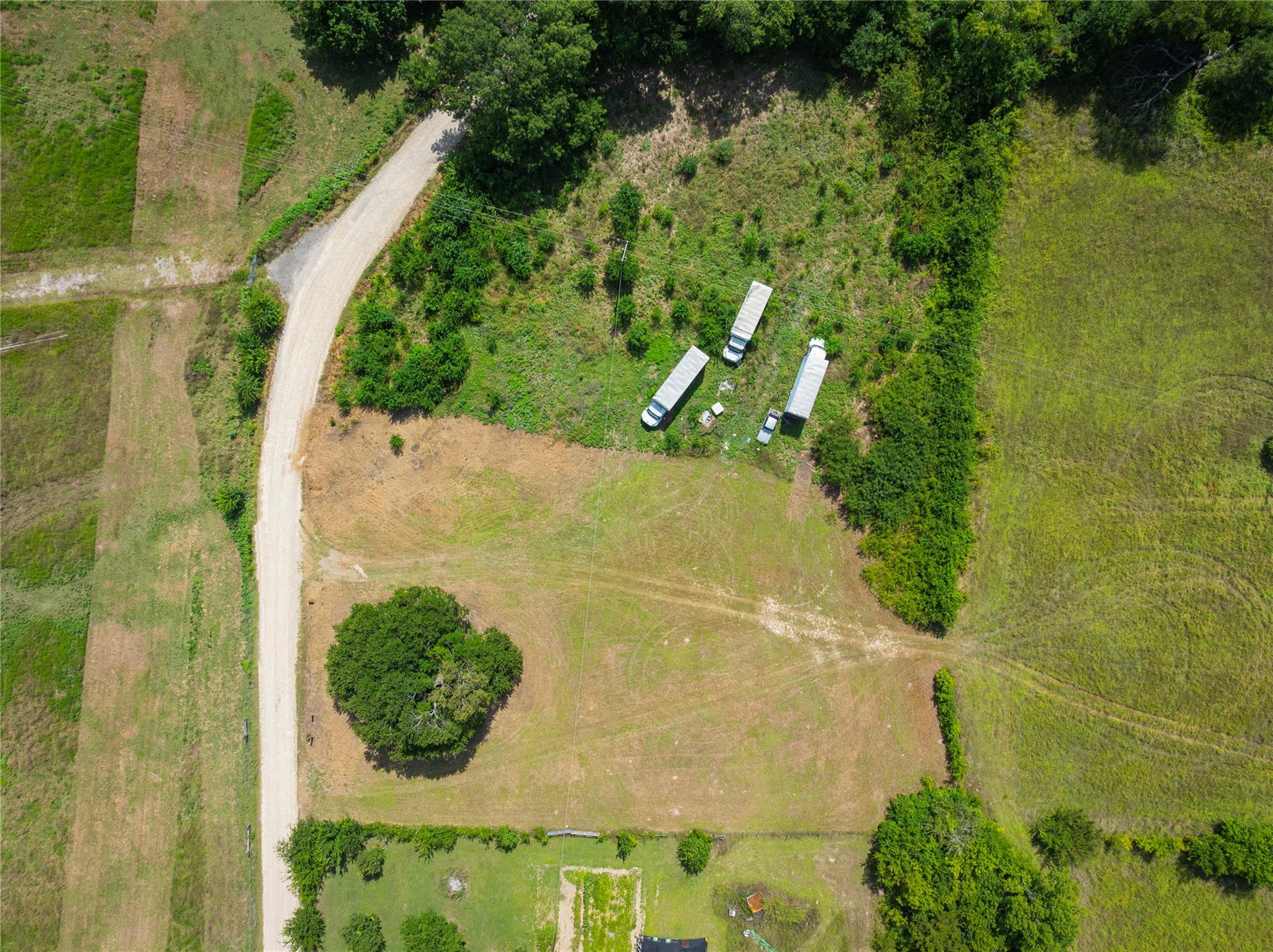 main property photo 16