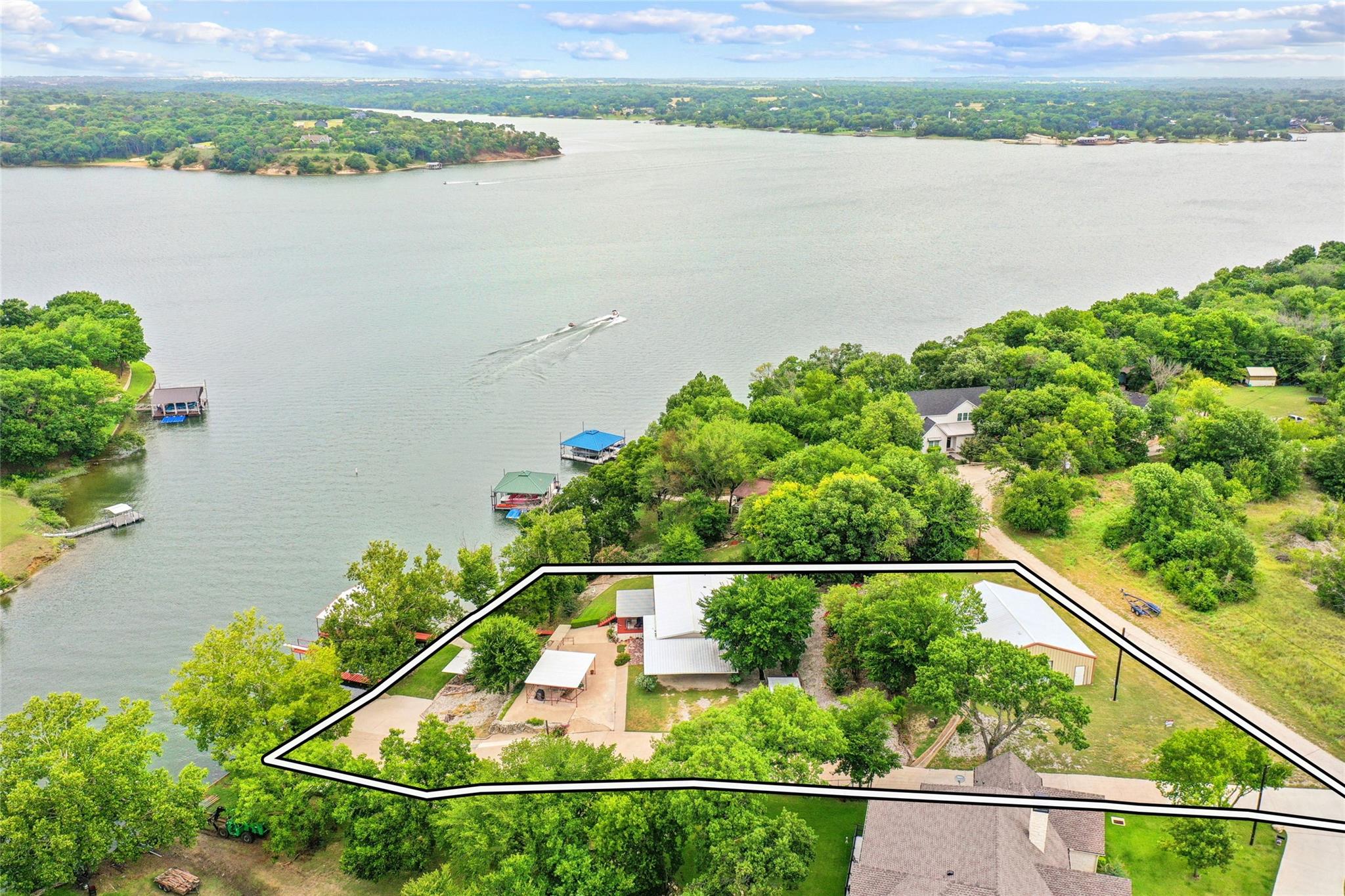 main property photo 27