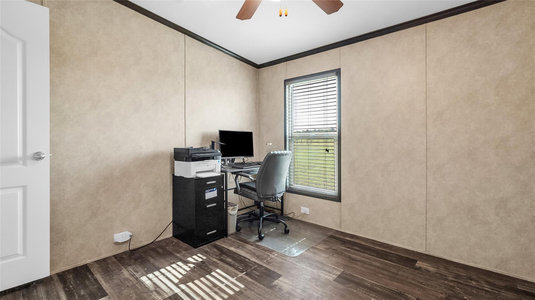 main property photo 15