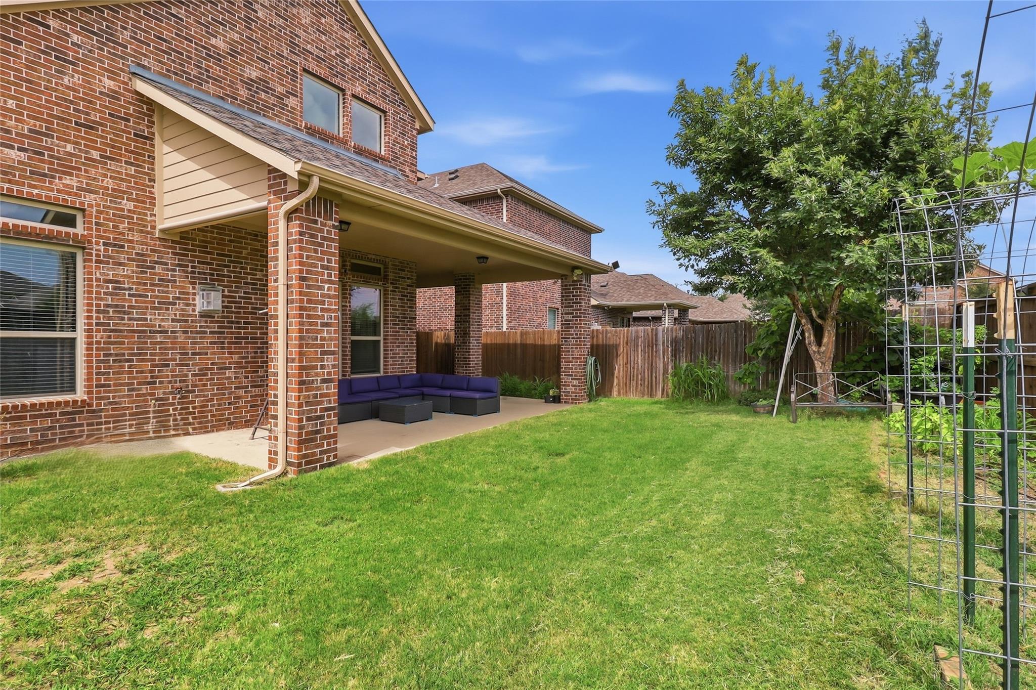 main property photo 37