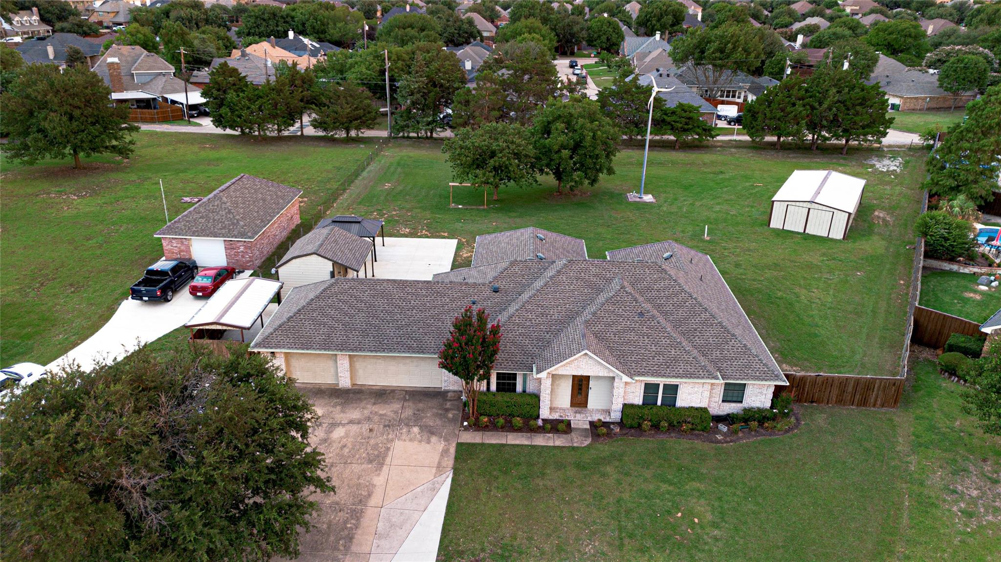 main property photo 30