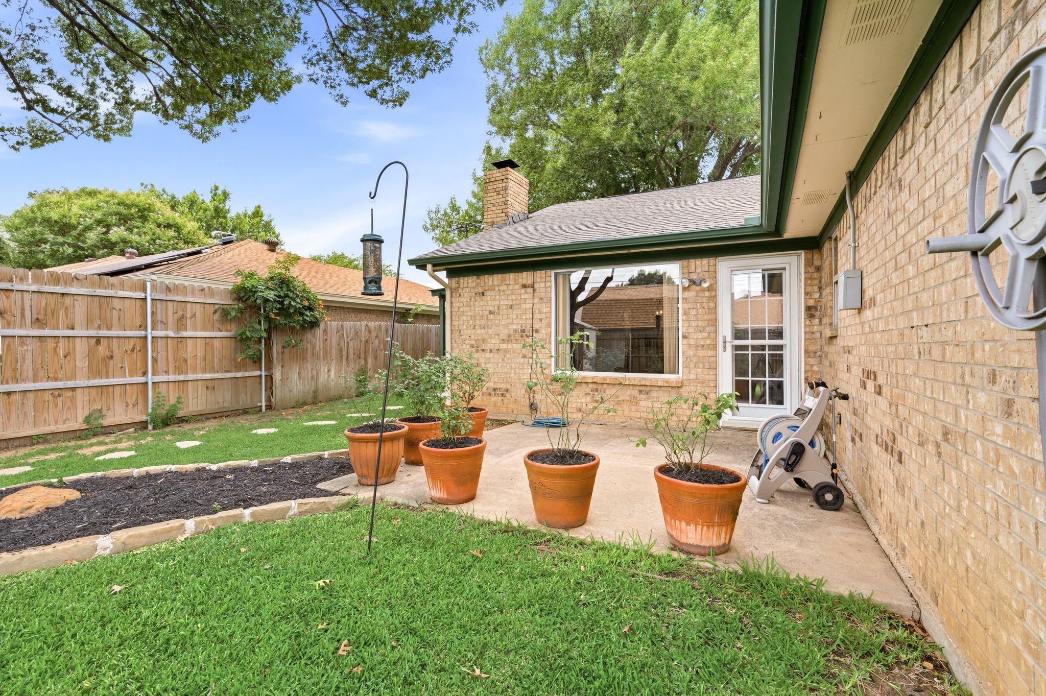 main property photo 32
