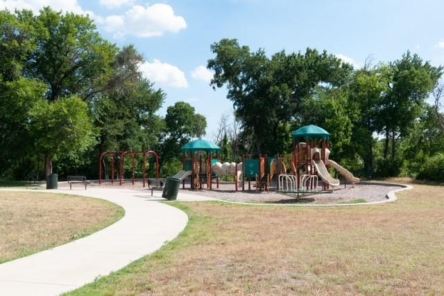 main property photo 17