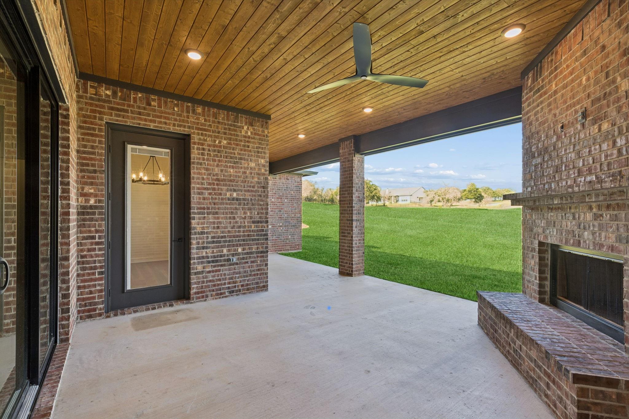 main property photo 36