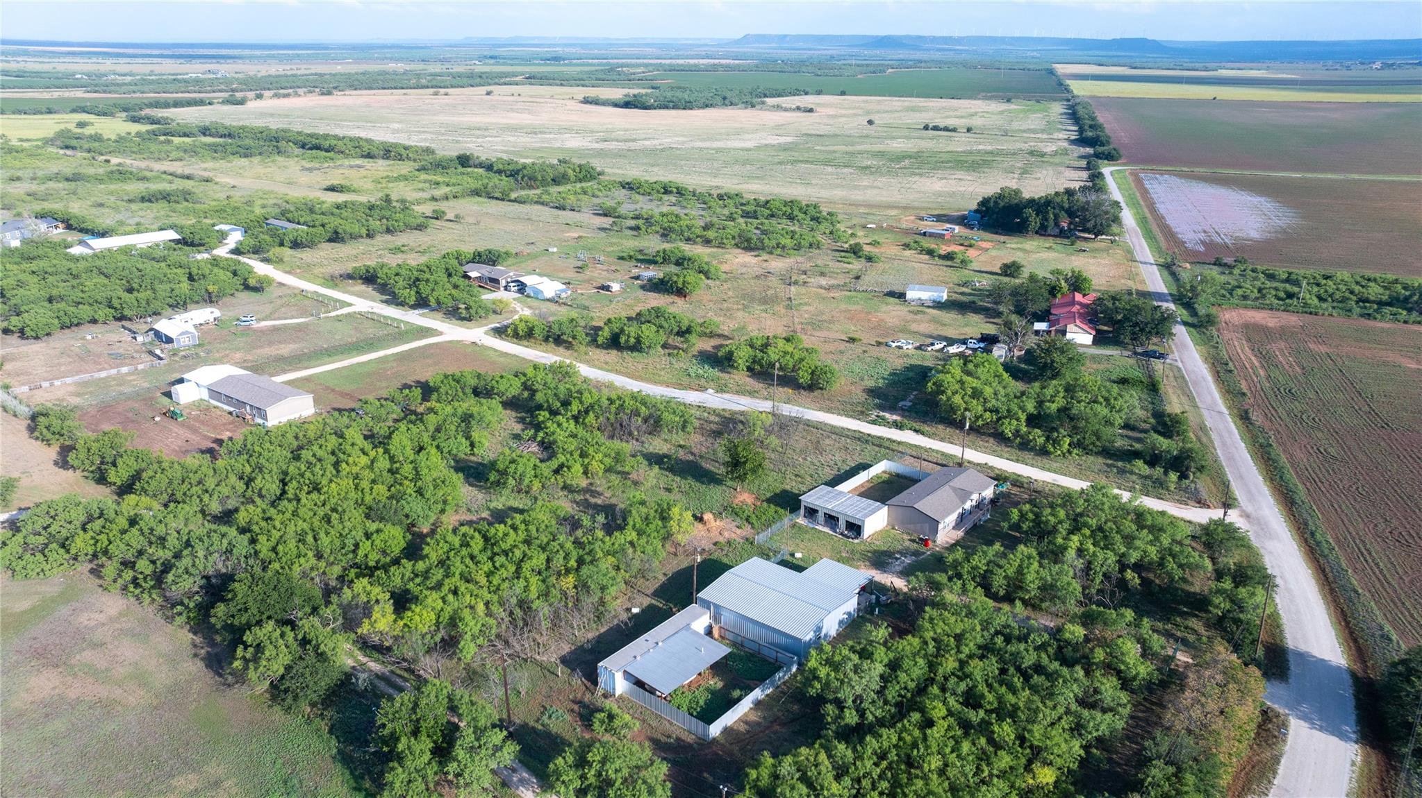 main property photo 6