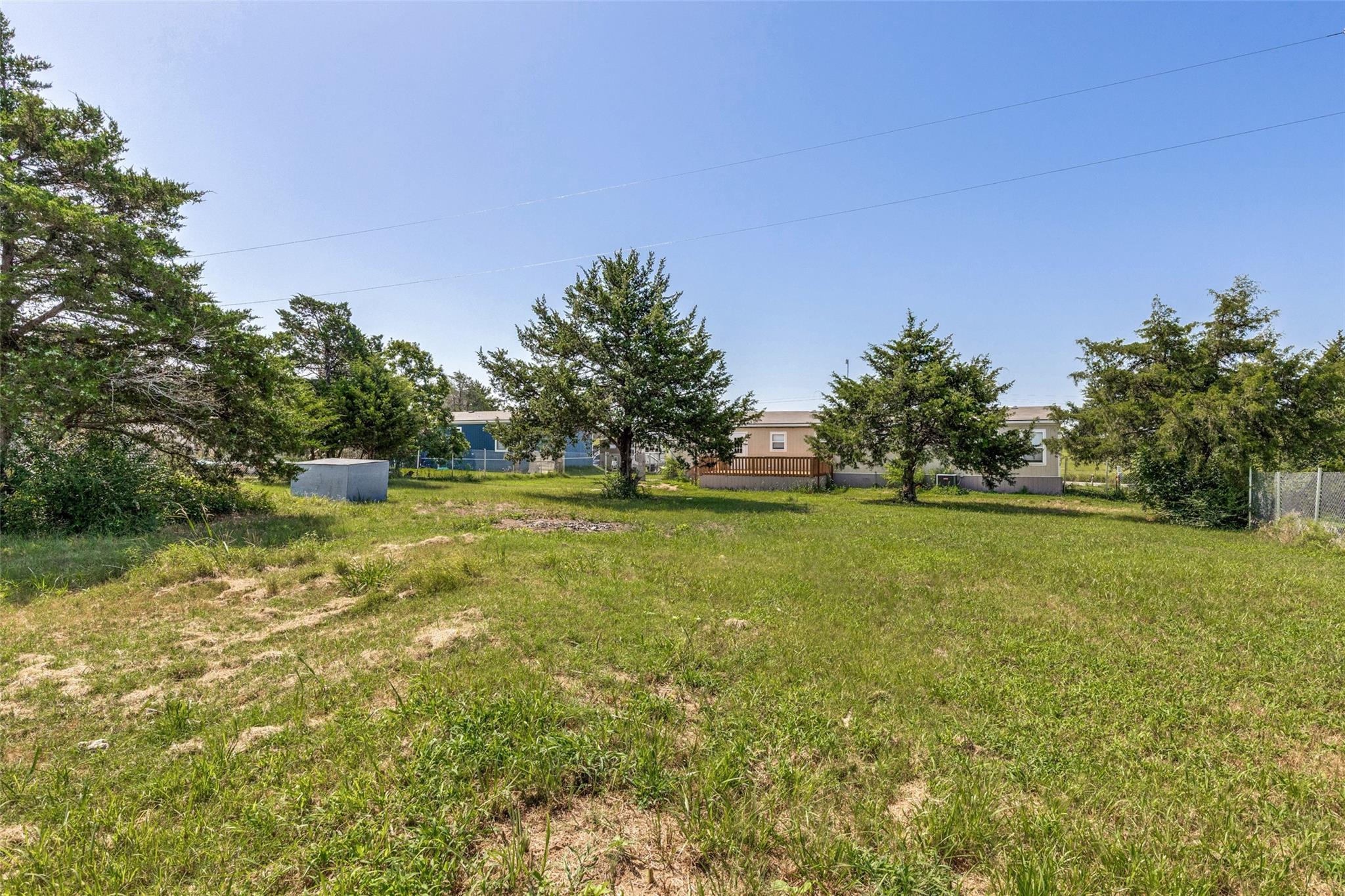 main property photo 25