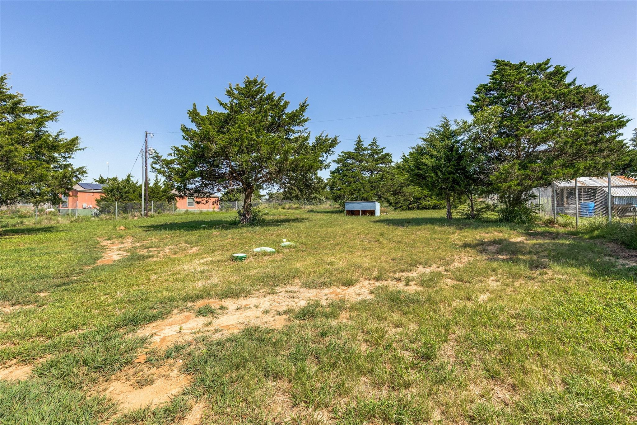 main property photo 26