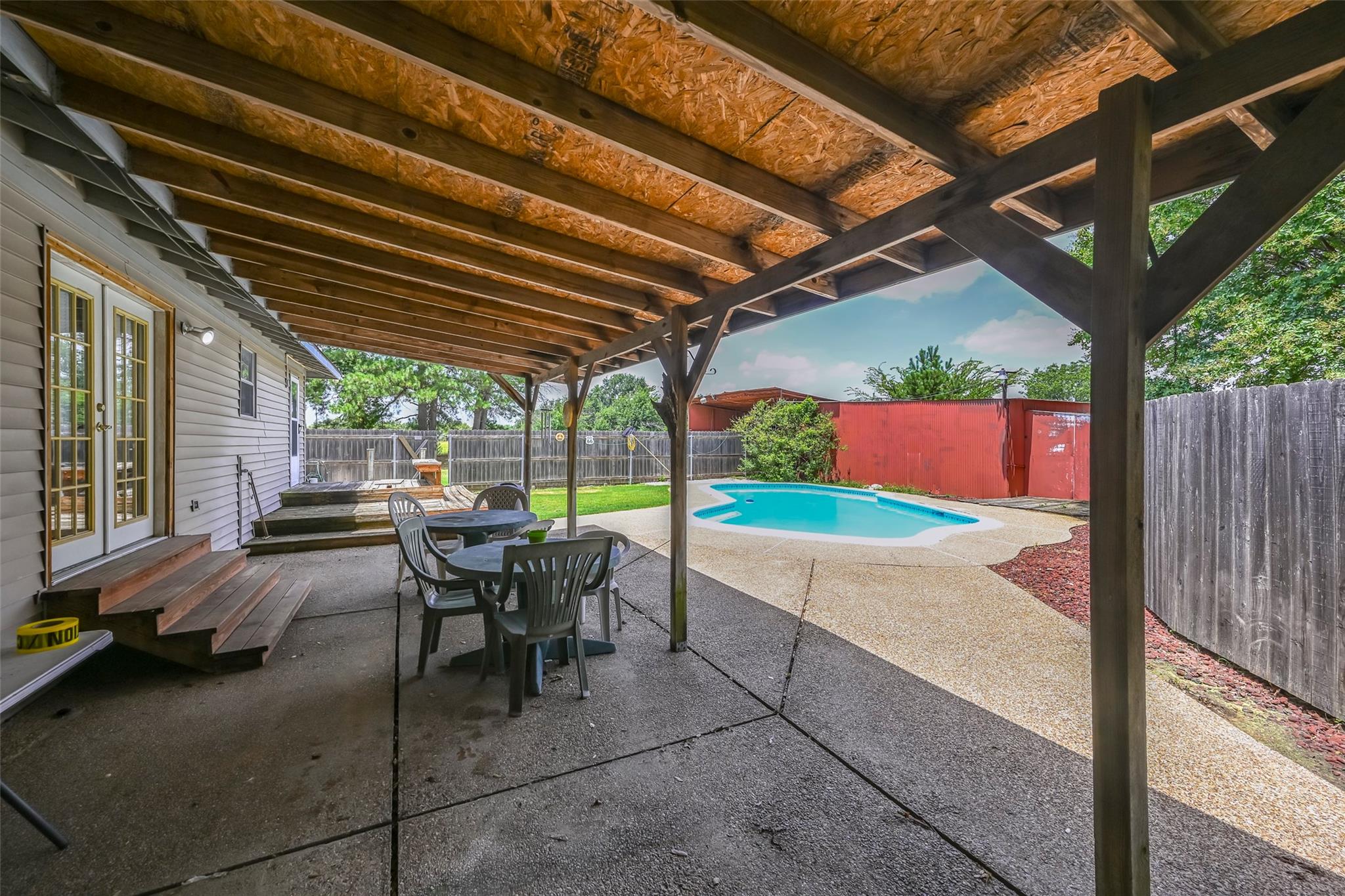 main property photo 6