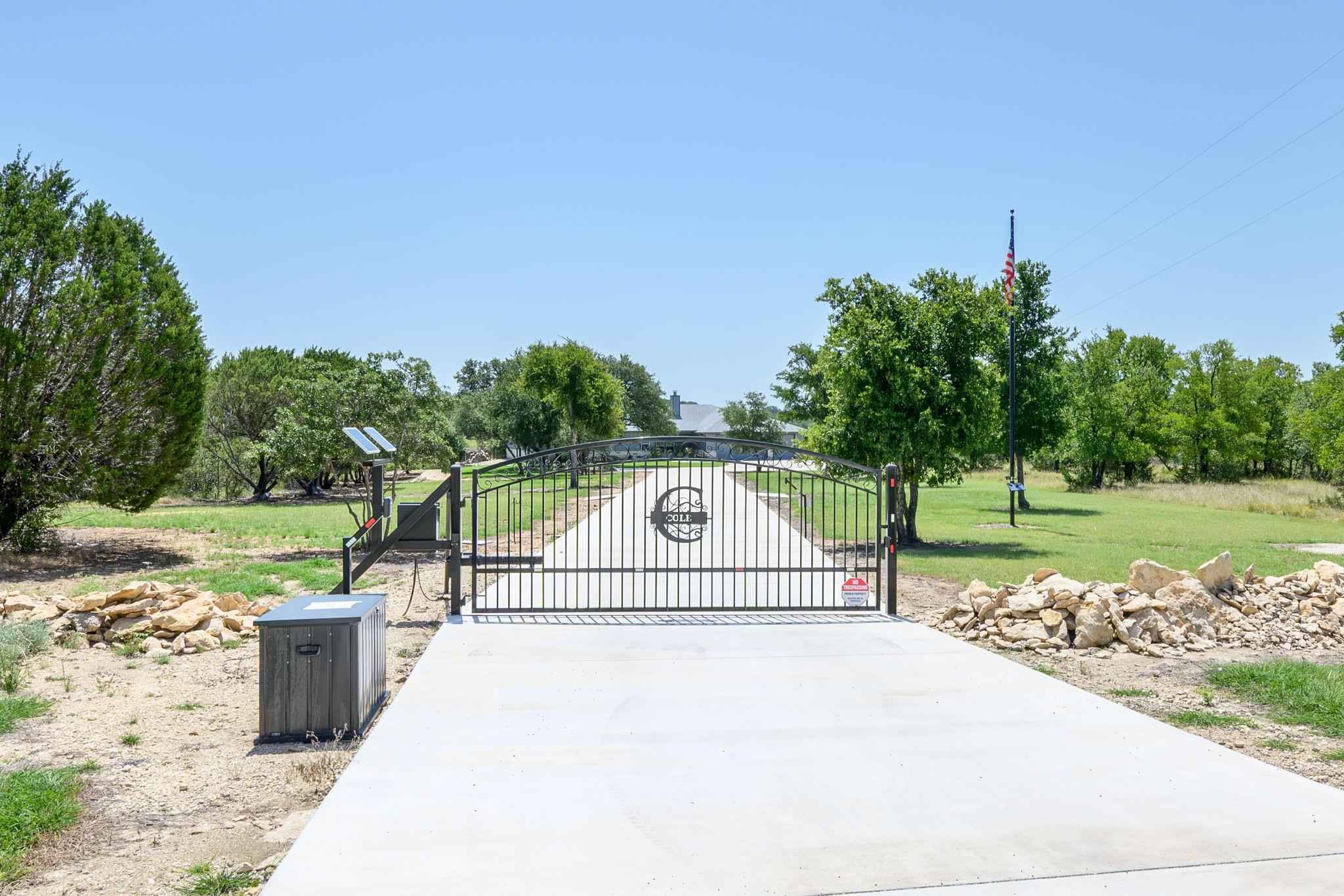 main property photo 3