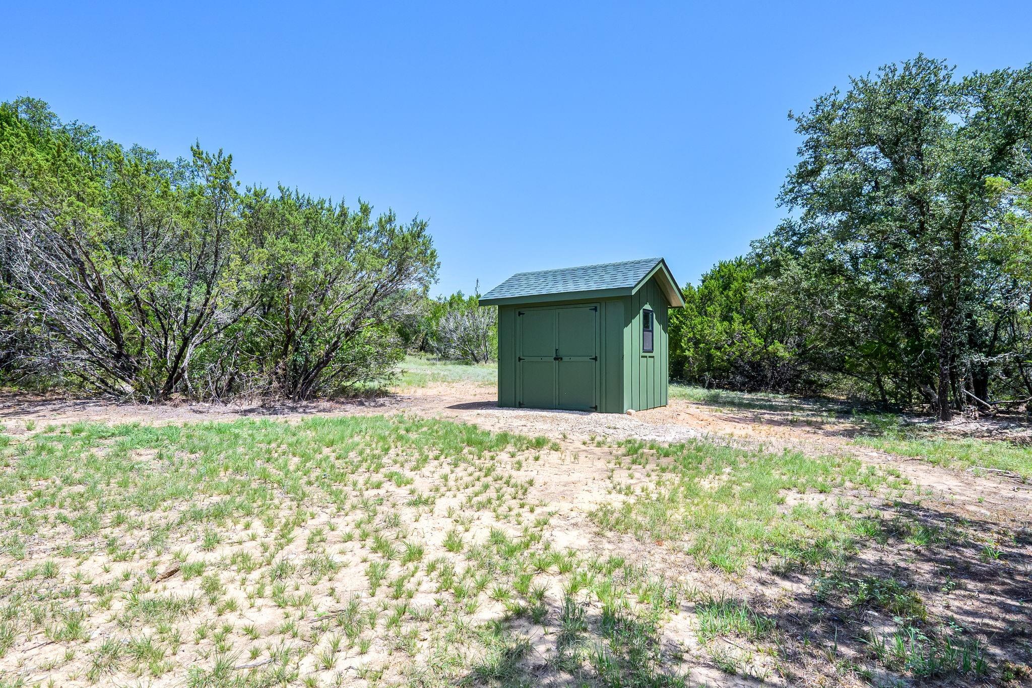 main property photo 39