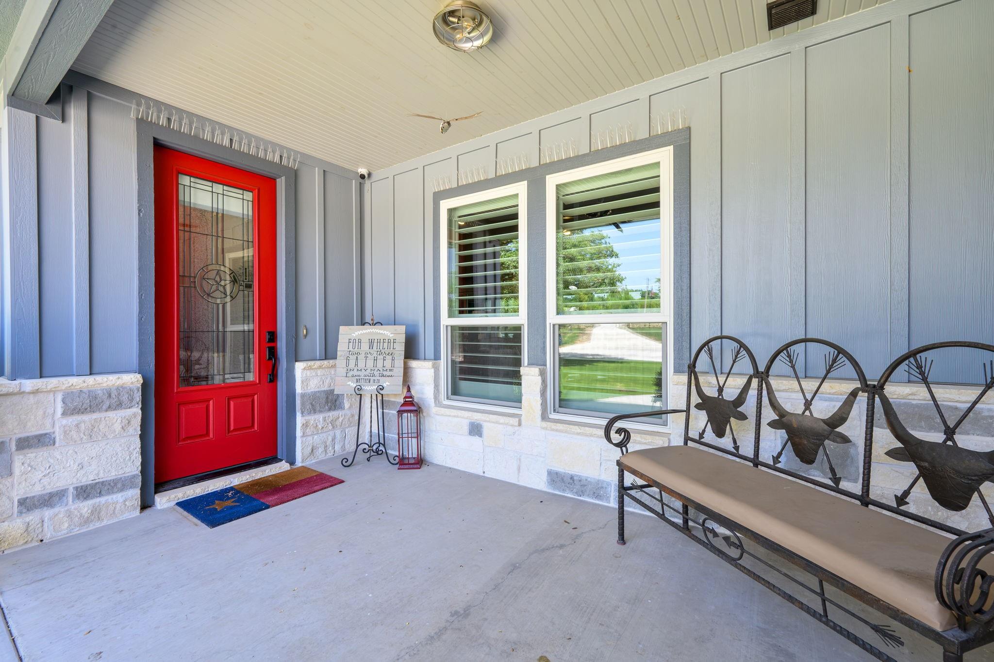 main property photo 5