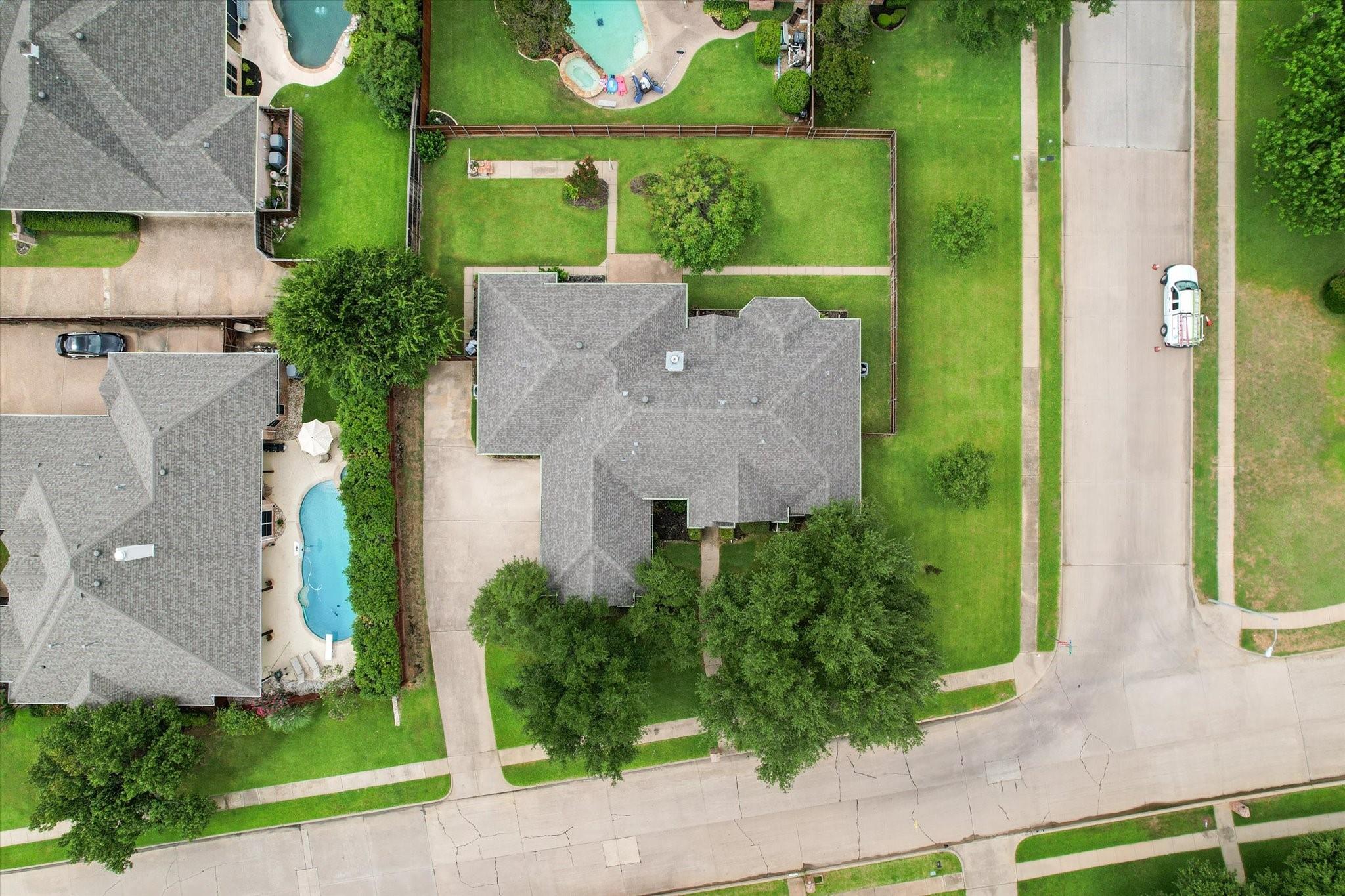 main property photo 34