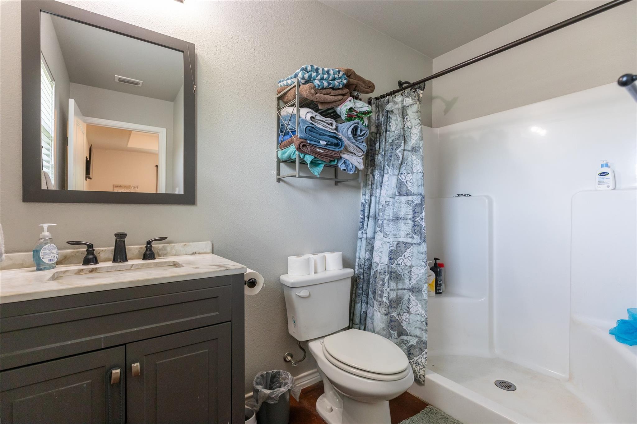 property viewer photo 18