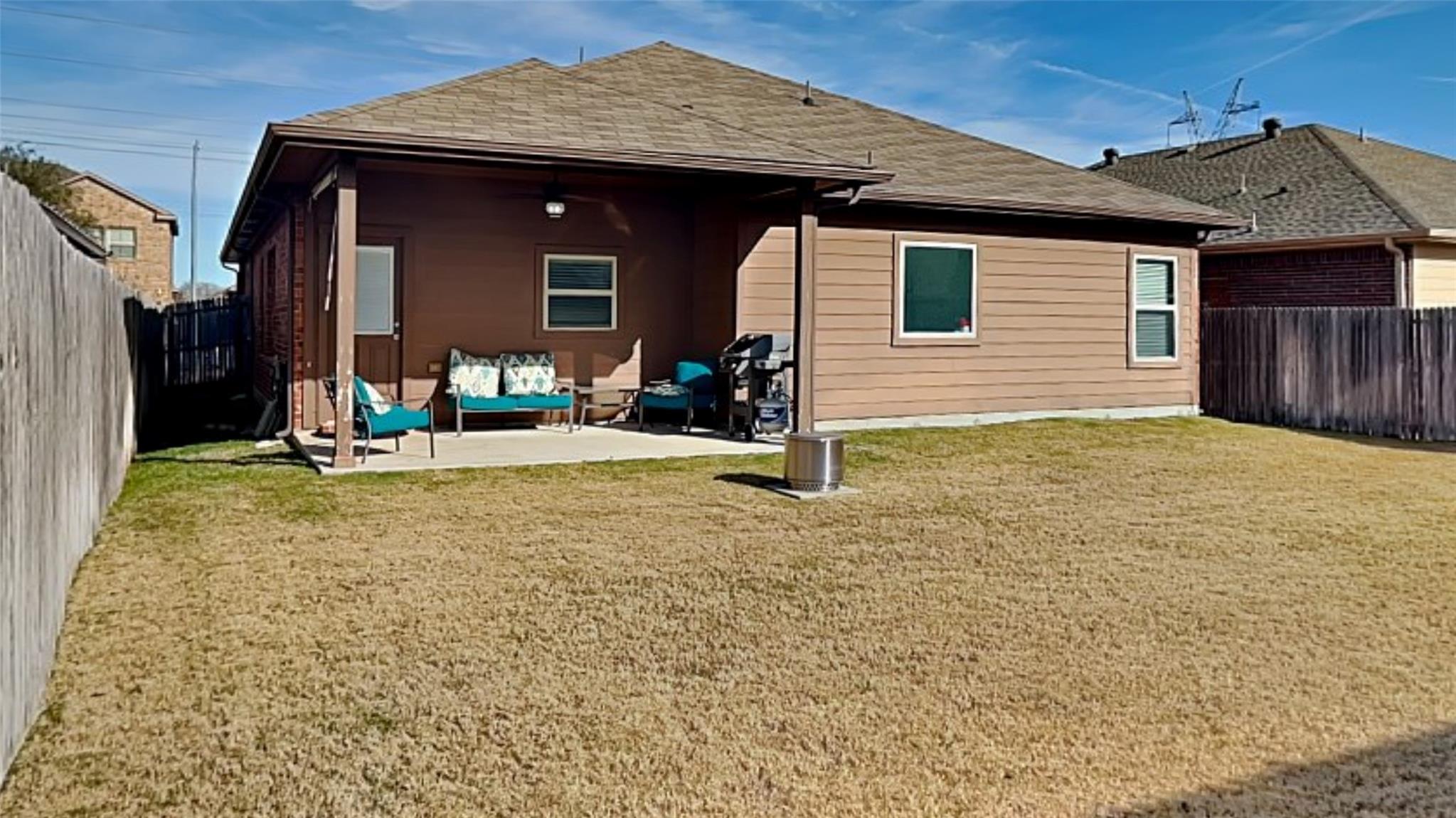main property photo 24