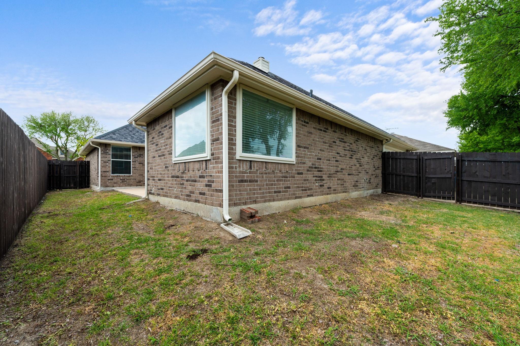main property photo 25