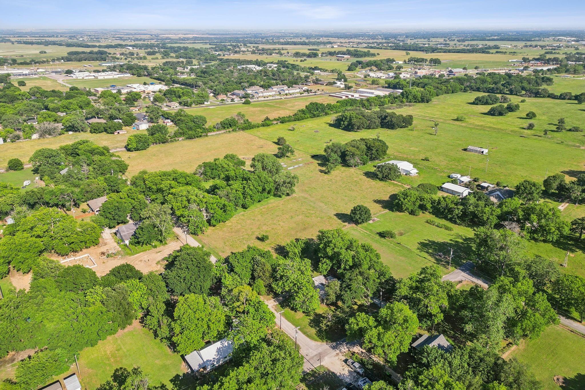 main property photo 27