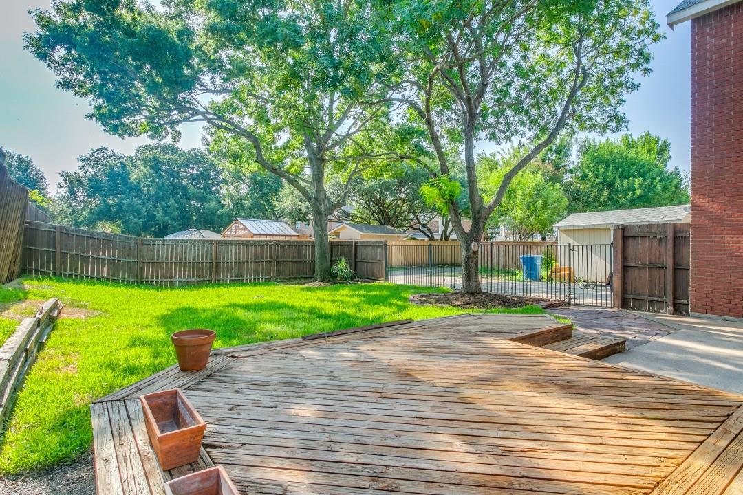 main property photo 23
