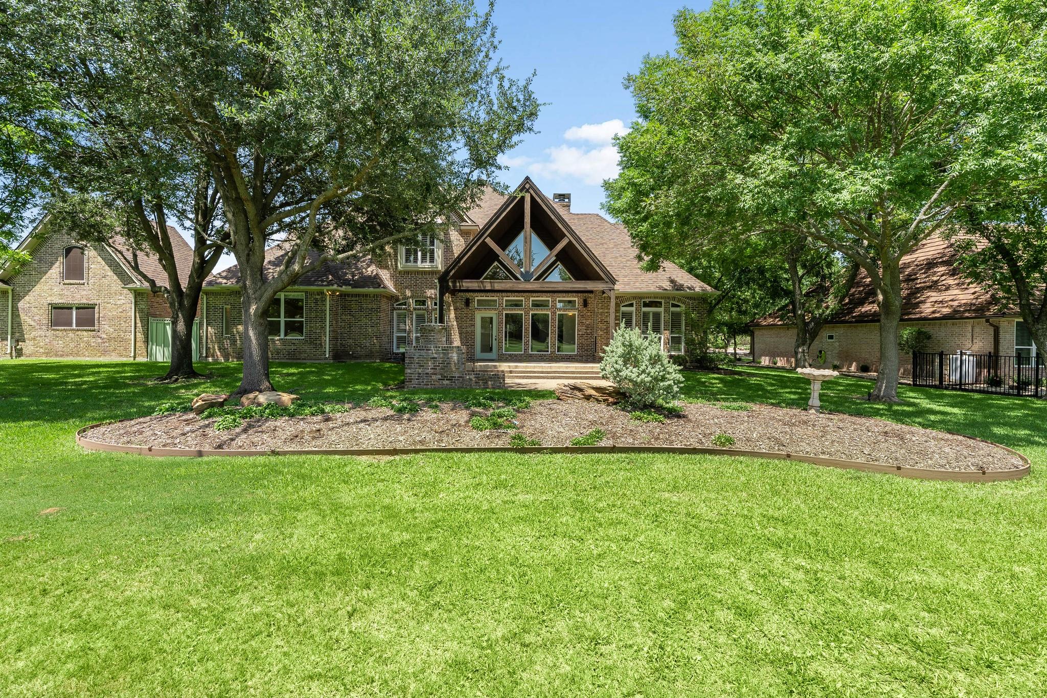 main property photo 34