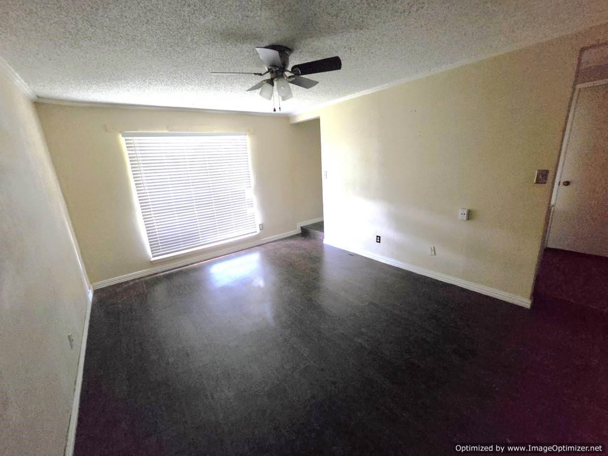 property viewer photo 3