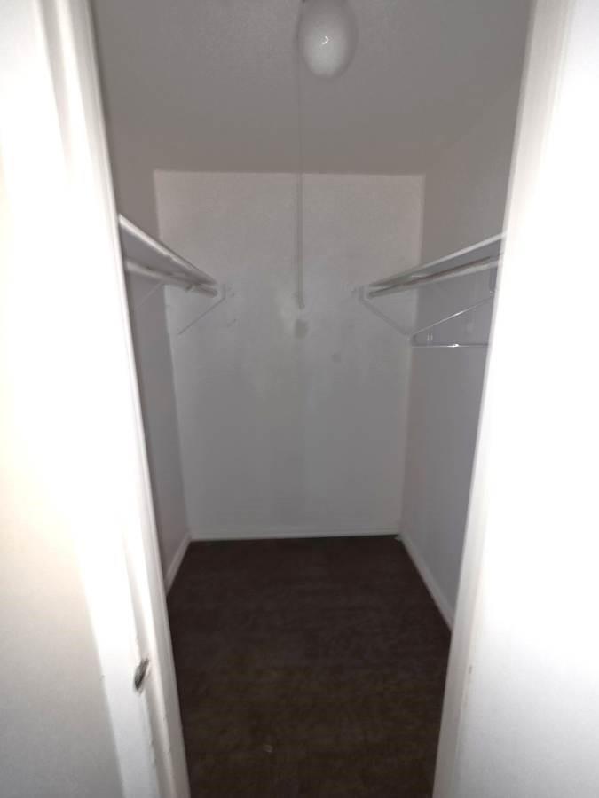 property viewer photo 5
