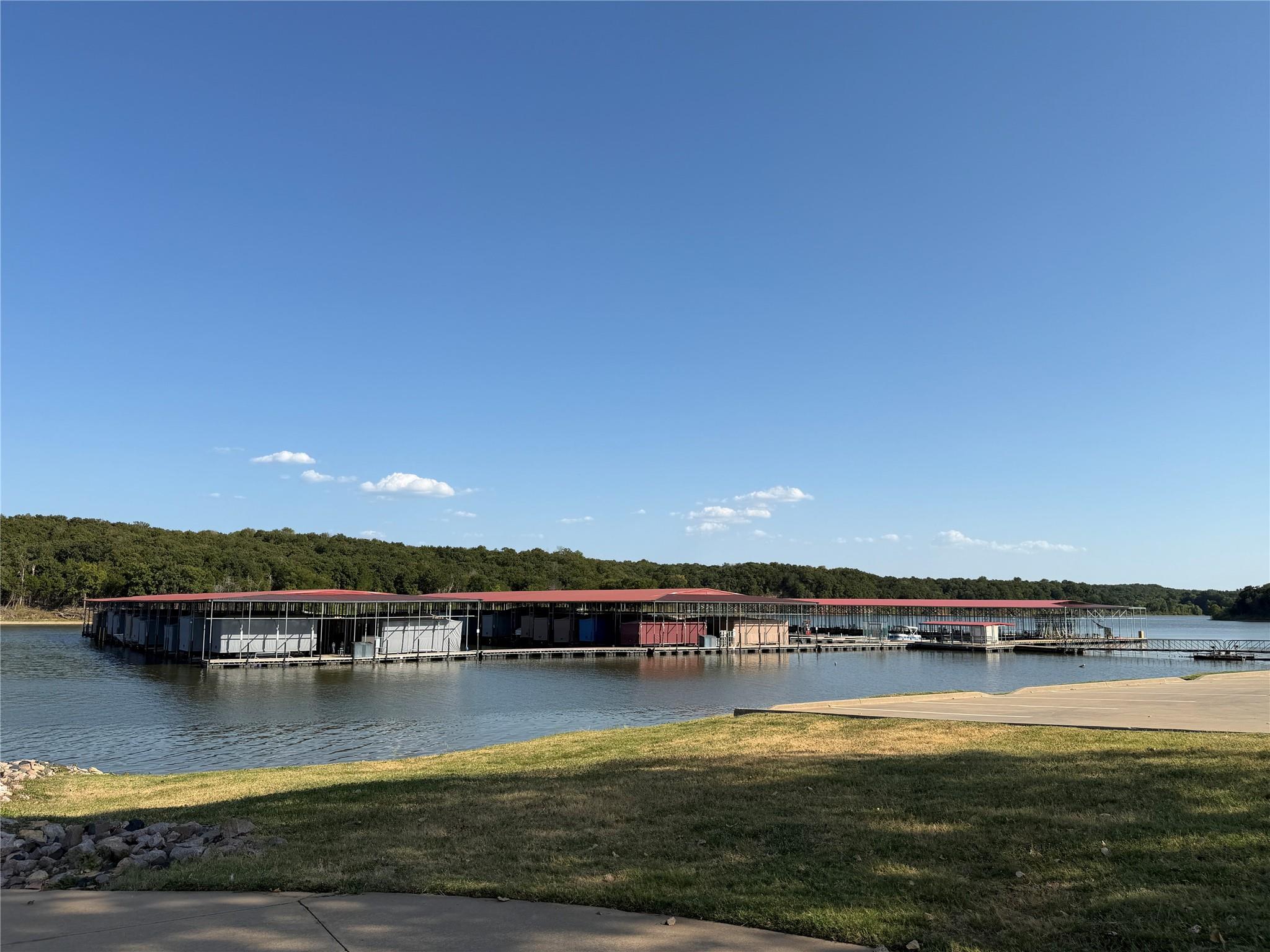 main property photo 16