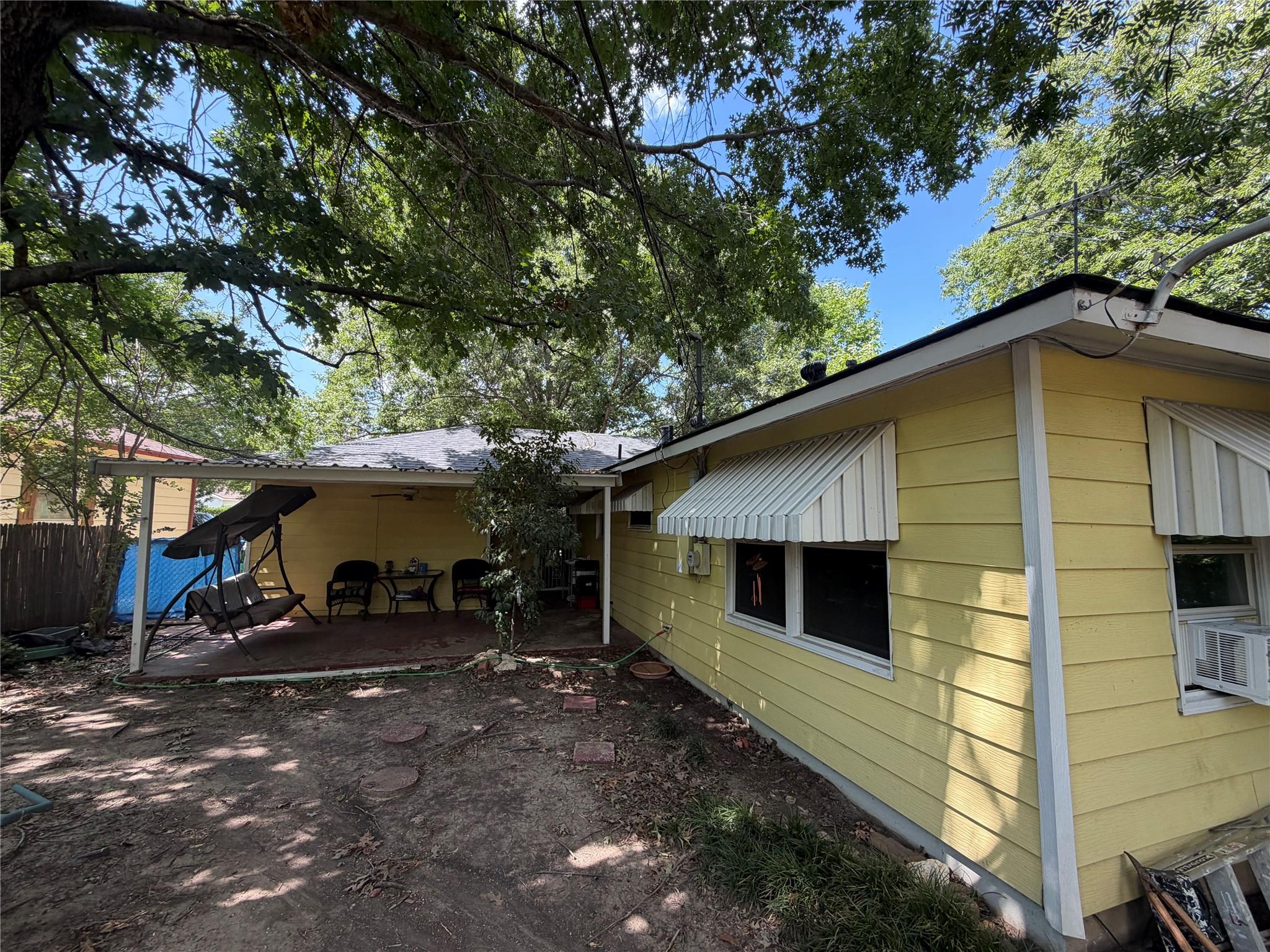 main property photo 13