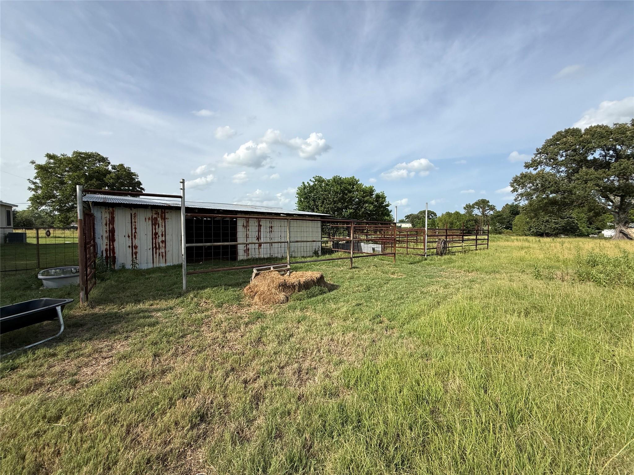 main property photo 25